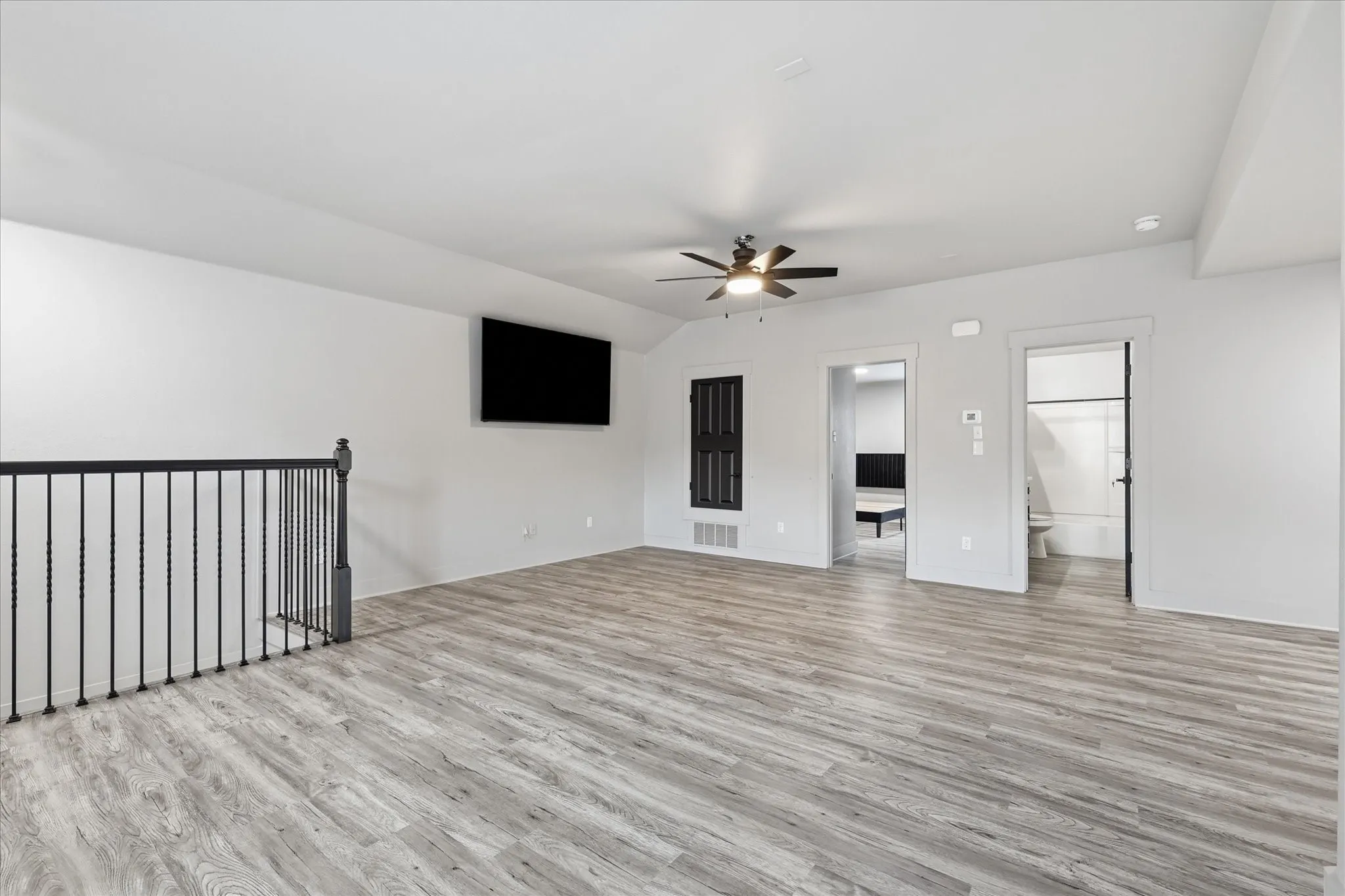 Single Family Residence For Sale in Tarrant County , 4216 Bridgestone Drive, Fort Worth, Texas 76123, 5 Bedroom, 3 Bathroom, 2 Garage spaces, 2,917 Sqft, built in 2012, mls#21270071, Real Estate Agent in Fort Worth, Homes For Sale in Tarrant county, Homes For Sale in Fort Worth, Realtor in Fort Worth Texas, Real Estate Brokerage Independent Realty Texas, Luminita Cordes Realtor