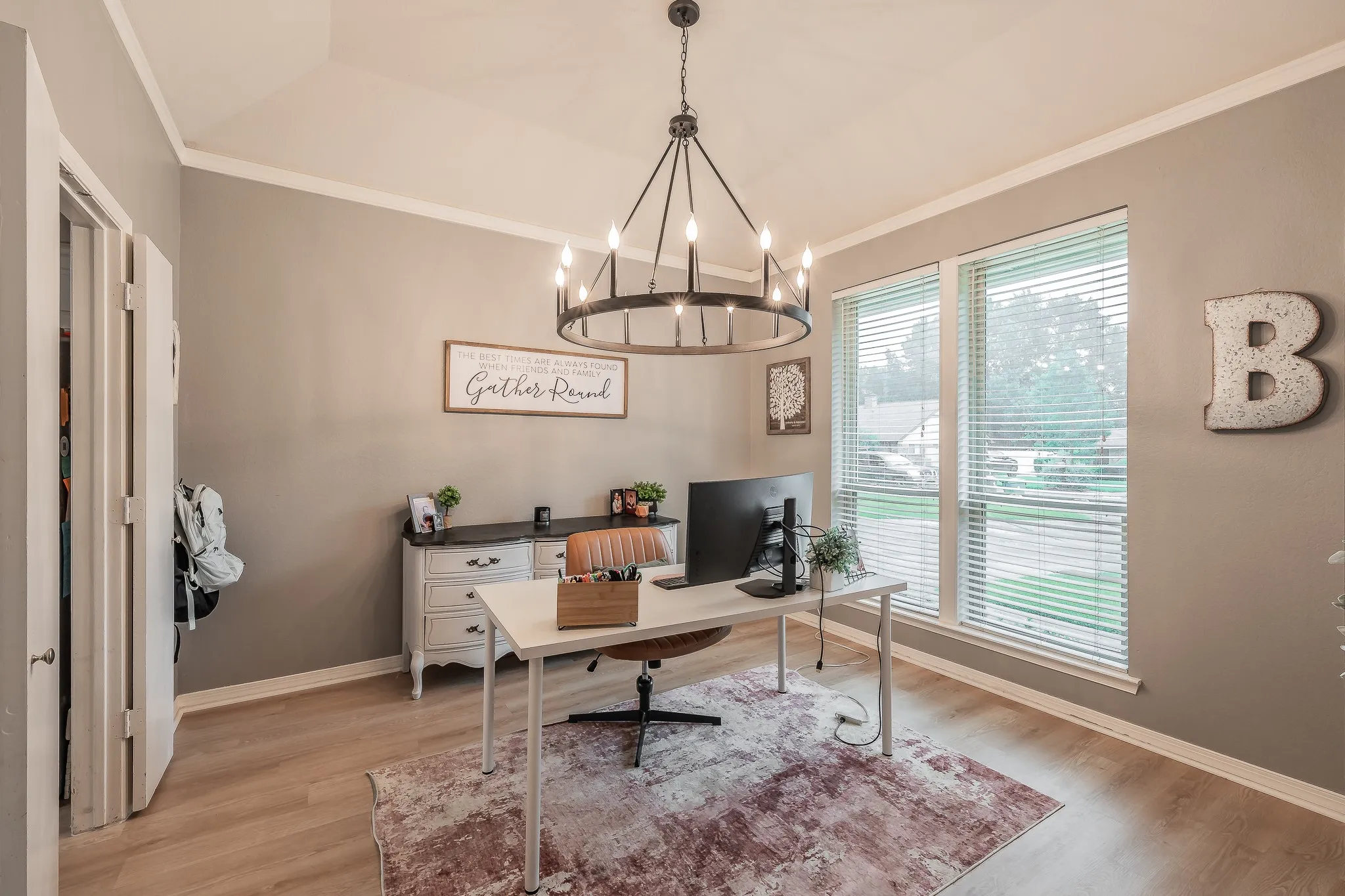 Single Family Residence For Sale in Tarrant County , 3416 Ainsworth Court, Arlington, Texas 76016, 4 Bedroom, 2 Bathroom, 2 Garage spaces, 2,019 Sqft, built in 1981, Price $400,000, mls#21321695, Real Estate Agent in Arlington, Homes For Sale in Tarrant county, Homes For Sale in Arlington, Realtor in Arlington Texas, Real Estate Brokerage Independent Realty Texas, Luminita Cordes Realtor