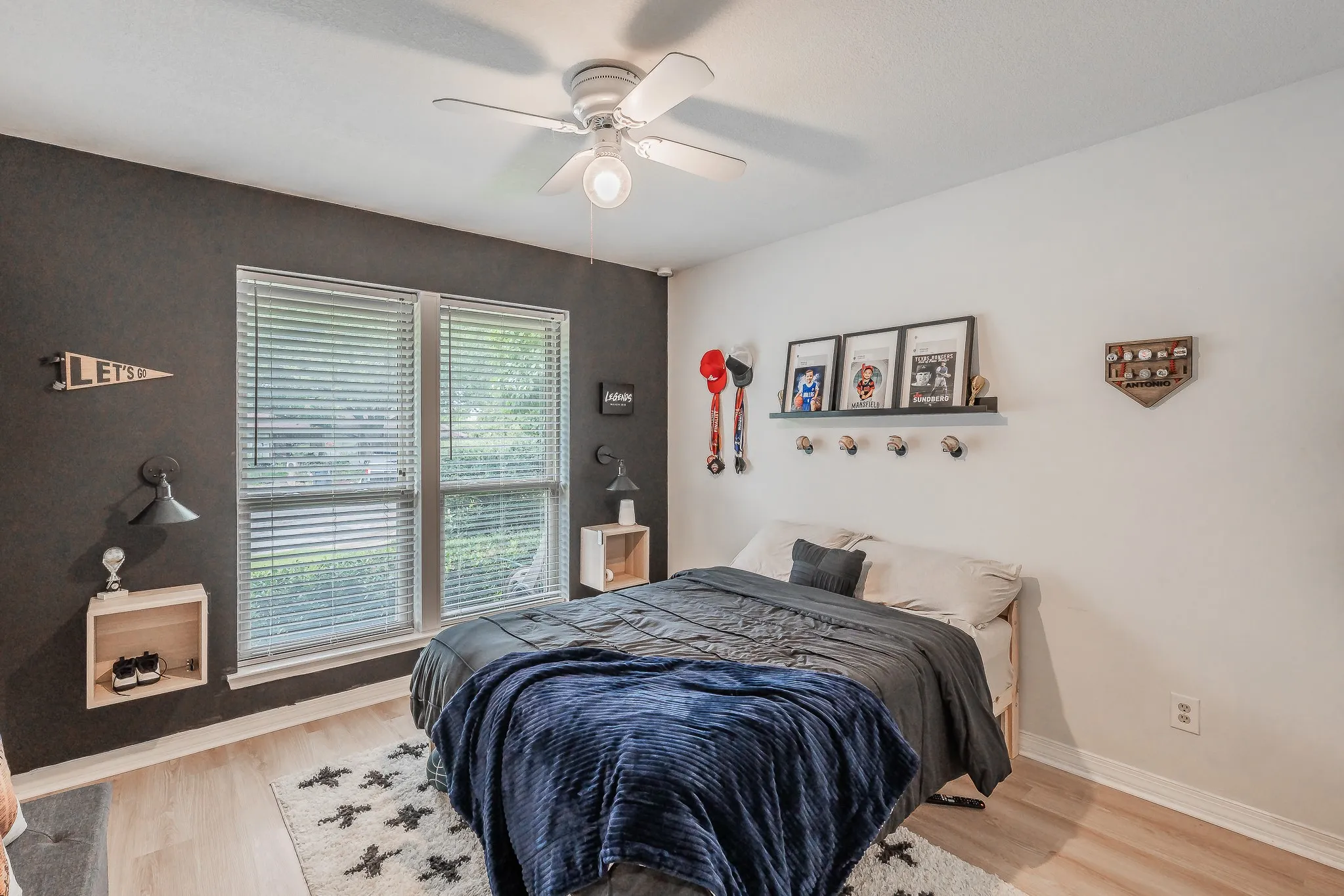 Single Family Residence For Sale in Tarrant County , 3416 Ainsworth Court, Arlington, Texas 76016, 4 Bedroom, 2 Bathroom, 2 Garage spaces, 2,019 Sqft, built in 1981, Price $400,000, mls#21321695, Real Estate Agent in Arlington, Homes For Sale in Tarrant county, Homes For Sale in Arlington, Realtor in Arlington Texas, Real Estate Brokerage Independent Realty Texas, Luminita Cordes Realtor