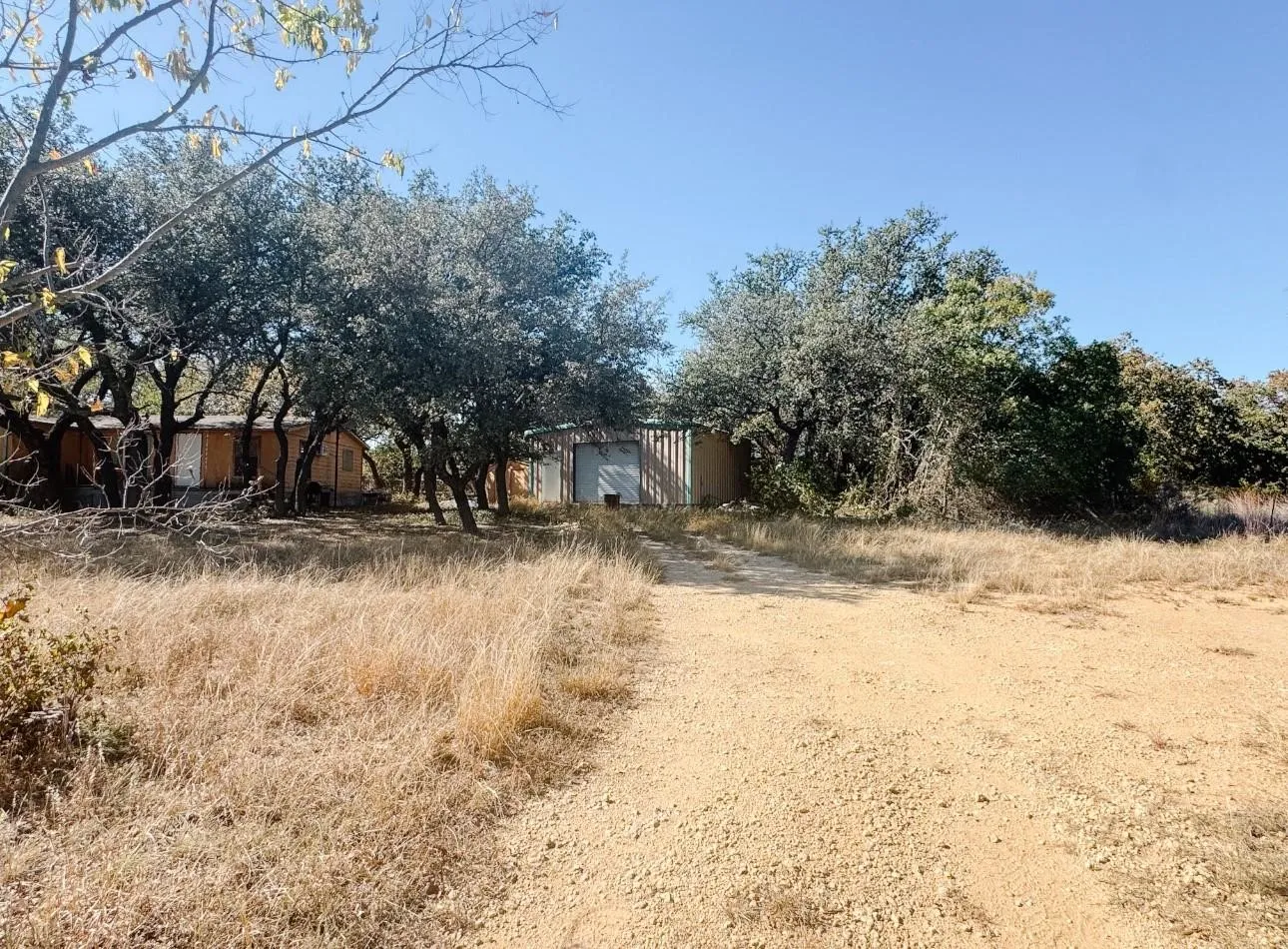 Single Family Residence For Sale in Brown County , 8073 County Road 604, Brownwood, Texas 76801, 3 Bedroom, 1 Bathroom, Garage spaces, 820 Sqft, built in 0, Price $75,000, mls#21321892, Real Estate Agent in Brownwood, Homes For Sale in Brown county, Homes For Sale in Brownwood, Realtor in Brownwood Texas, Real Estate Brokerage Independent Realty Texas, Luminita Cordes Realtor