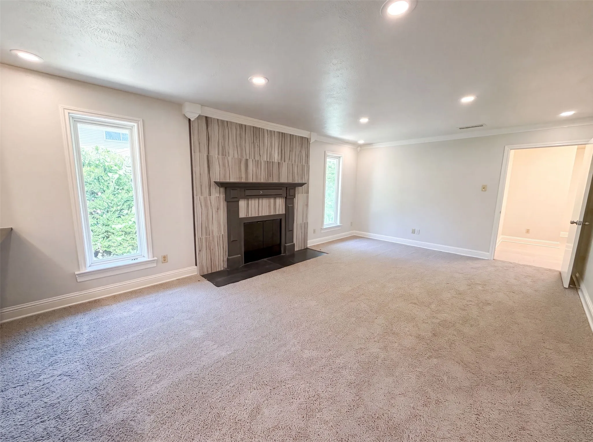 Single Family Residence For Sale in Dallas County , 3423 Willow Crest Lane, Dallas, Texas 75233, 4 Bedroom, 3 Bathroom, 2 Garage spaces, 2,689 Sqft, built in 1965, mls#21322147, Real Estate Agent in Dallas, Homes For Sale in Dallas county, Homes For Sale in Dallas, Realtor in Dallas Texas, Real Estate Brokerage Independent Realty Texas, Luminita Cordes Realtor