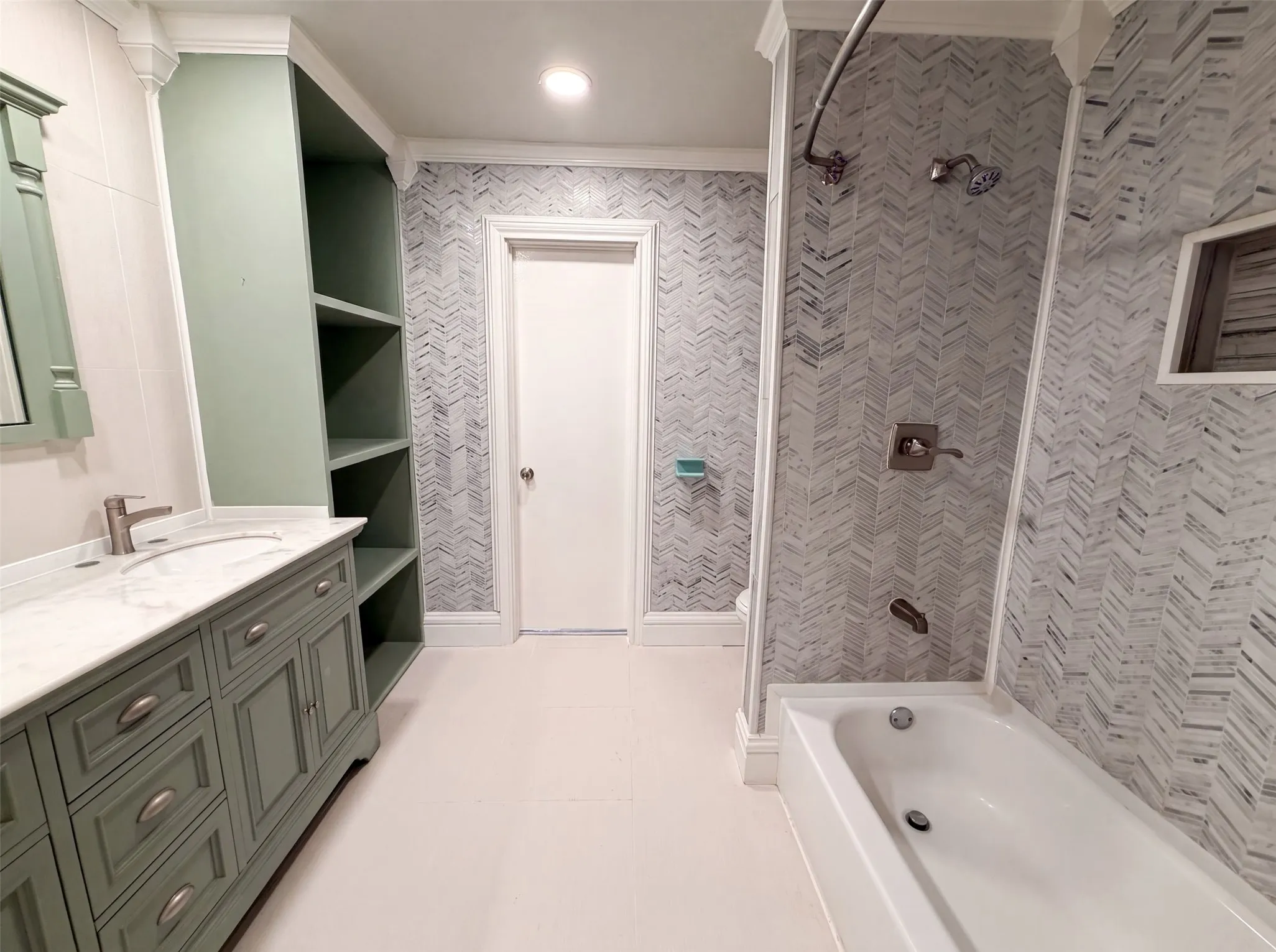 Single Family Residence For Sale in Dallas County , 3423 Willow Crest Lane, Dallas, Texas 75233, 4 Bedroom, 3 Bathroom, 2 Garage spaces, 2,689 Sqft, built in 1965, mls#21322147, Real Estate Agent in Dallas, Homes For Sale in Dallas county, Homes For Sale in Dallas, Realtor in Dallas Texas, Real Estate Brokerage Independent Realty Texas, Luminita Cordes Realtor