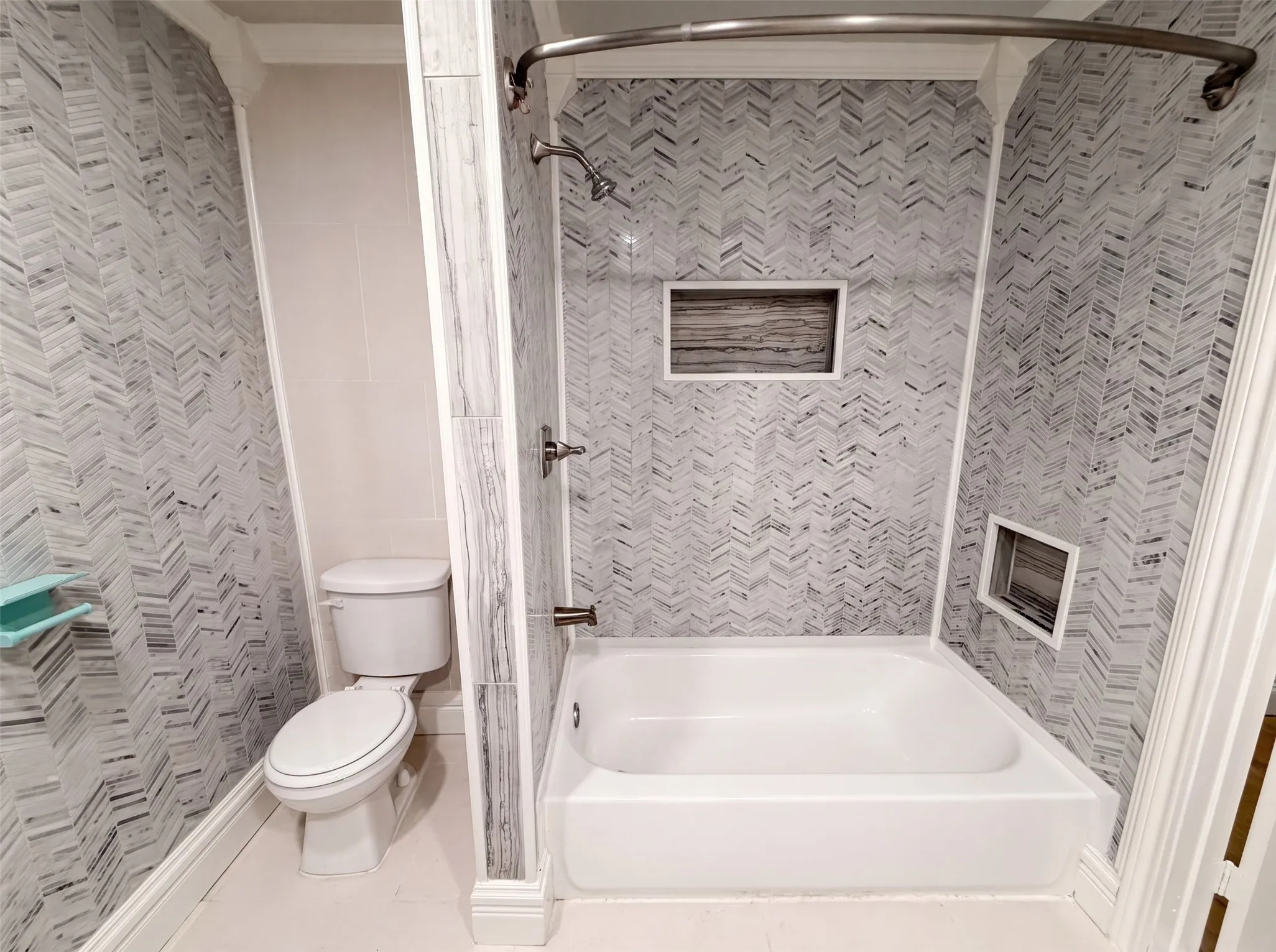 Single Family Residence For Sale in Dallas County , 3423 Willow Crest Lane, Dallas, Texas 75233, 4 Bedroom, 3 Bathroom, 2 Garage spaces, 2,689 Sqft, built in 1965, mls#21322147, Real Estate Agent in Dallas, Homes For Sale in Dallas county, Homes For Sale in Dallas, Realtor in Dallas Texas, Real Estate Brokerage Independent Realty Texas, Luminita Cordes Realtor