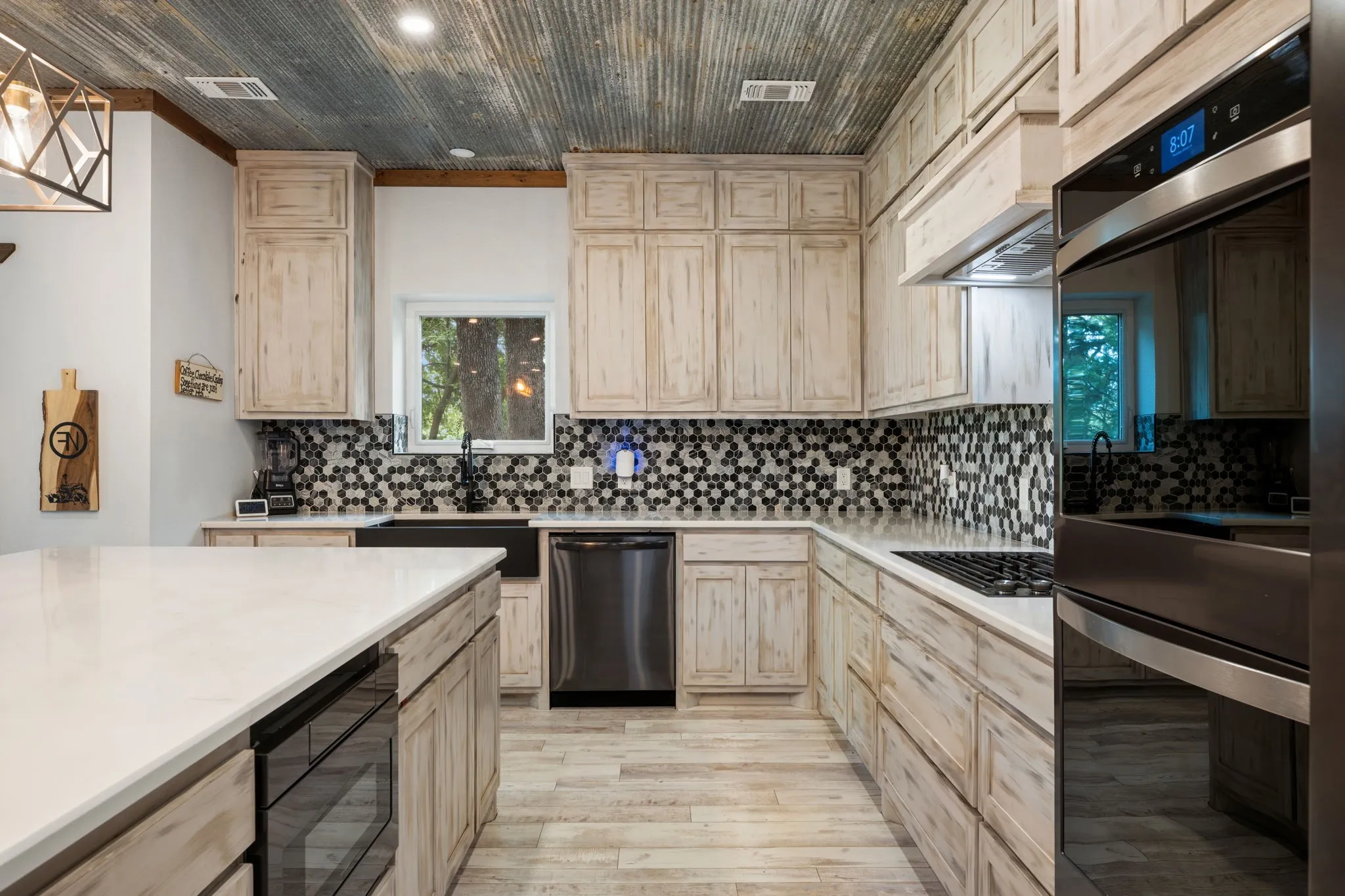 Single Family Residence For Sale in Grayson County , 27809 W US Highway 82, Sherman, Texas 75092, 3 Bedrooms, 3 Bathrooms, Garage spaces, 4,844 Sqft, built in 2023, Price $2,500,000, mls#21310942, Real Estate Agent in Sherman, Homes For Sale in Grayson county, Homes For Sale in Sherman, Realtor in Sherman Texas, Real Estate Brokerage Independent Realty Texas, Luminita Cordes Realtor