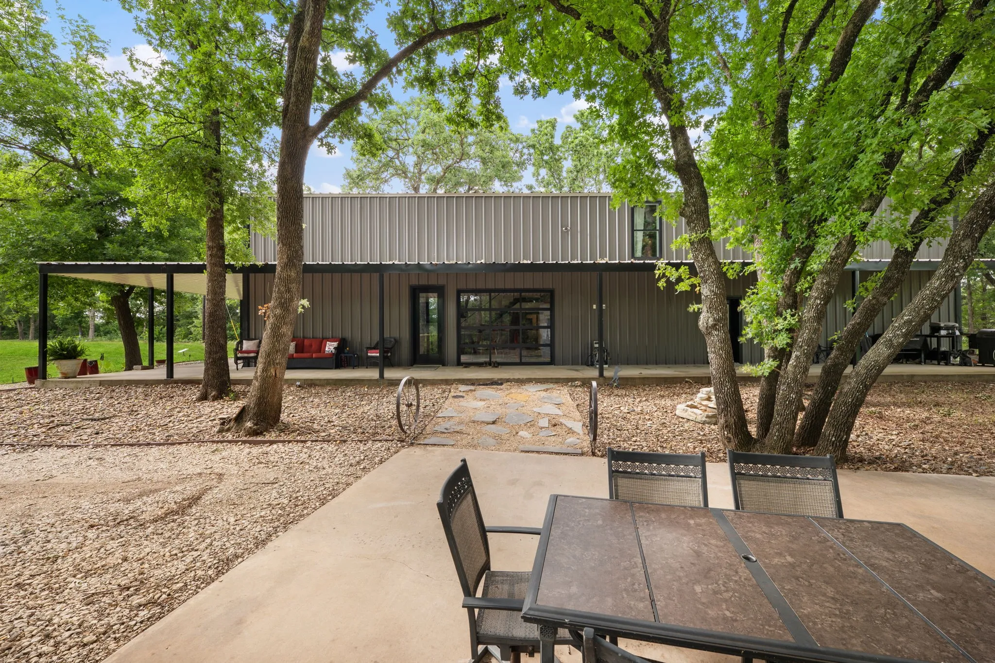 Single Family Residence For Sale in Grayson County , 27809 W US Highway 82, Sherman, Texas 75092, 3 Bedrooms, 3 Bathrooms, Garage spaces, 4,844 Sqft, built in 2023, Price $2,500,000, mls#21310942, Real Estate Agent in Sherman, Homes For Sale in Grayson county, Homes For Sale in Sherman, Realtor in Sherman Texas, Real Estate Brokerage Independent Realty Texas, Luminita Cordes Realtor