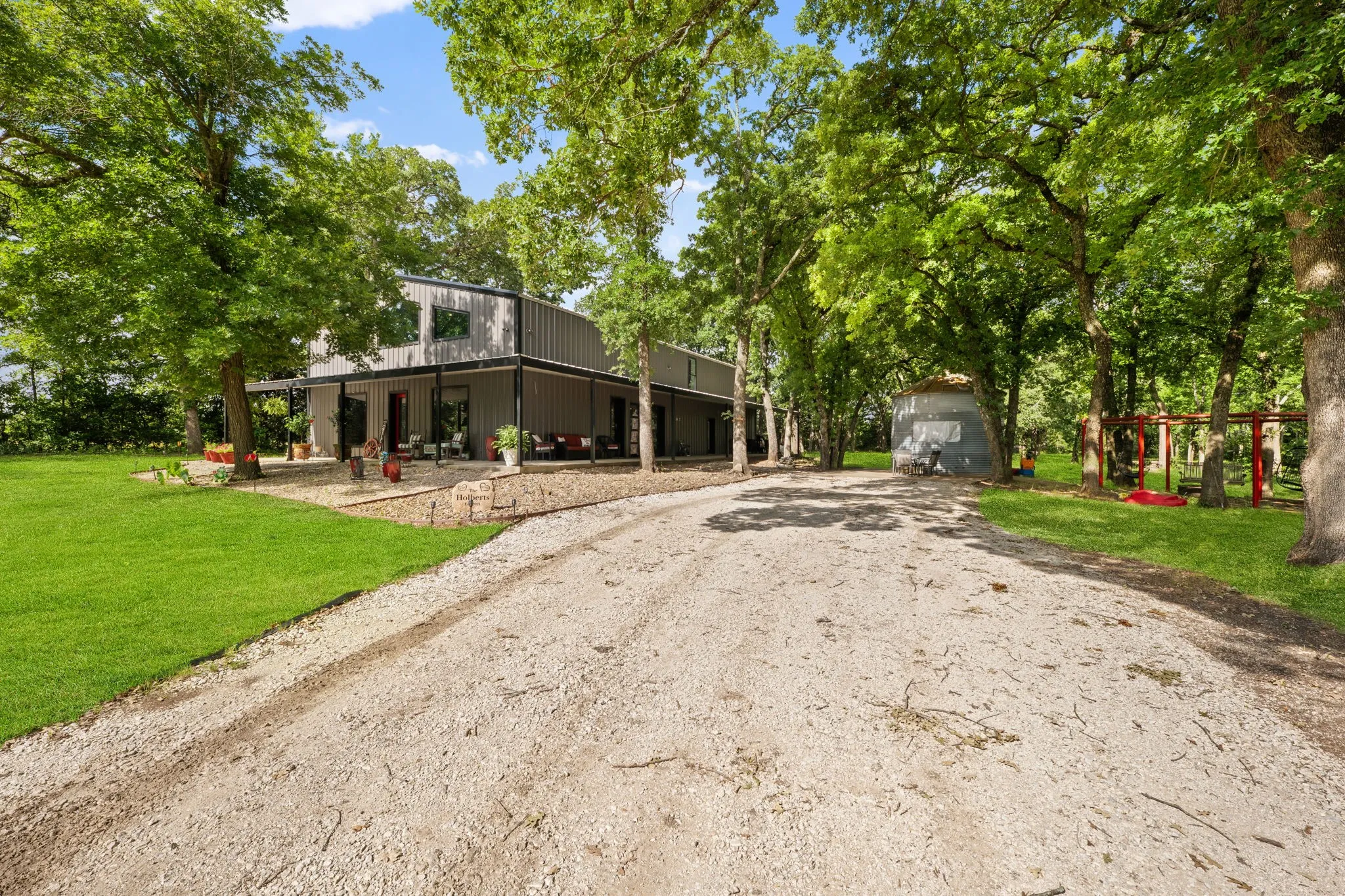 Single Family Residence For Sale in Grayson County , 27809 W US Highway 82, Sherman, Texas 75092, 3 Bedrooms, 3 Bathrooms, Garage spaces, 4,844 Sqft, built in 2023, Price $2,500,000, mls#21310942, Real Estate Agent in Sherman, Homes For Sale in Grayson county, Homes For Sale in Sherman, Realtor in Sherman Texas, Real Estate Brokerage Independent Realty Texas, Luminita Cordes Realtor