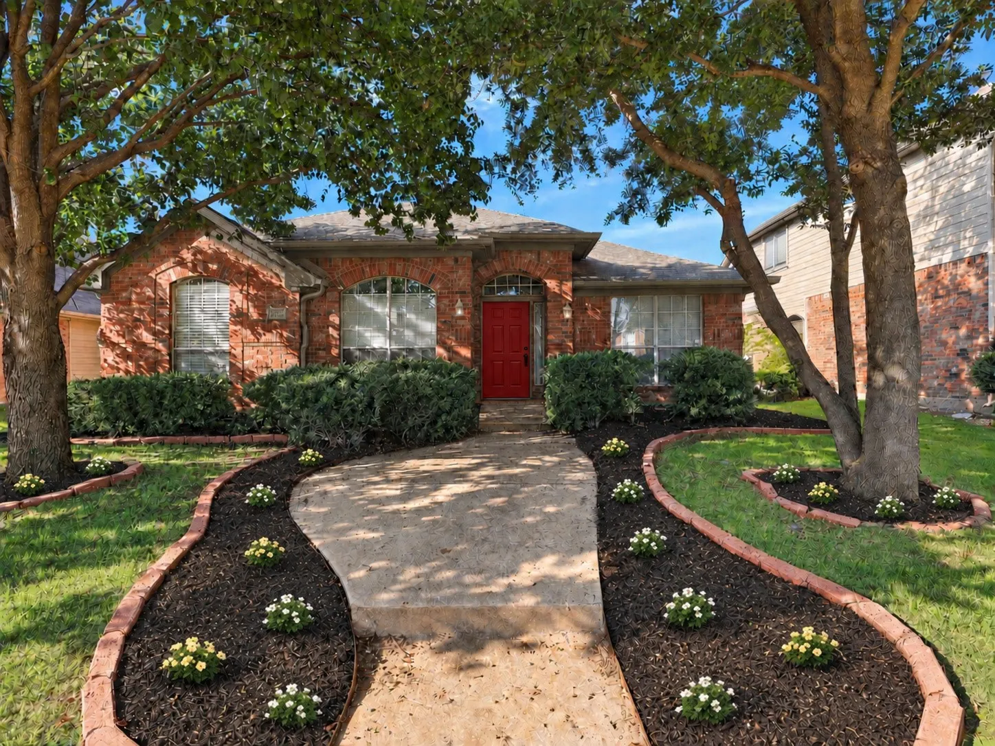Single Family Residence For Sale in Denton County , 3812 Acacia Trail, The Colony, Texas 75056, 4 Bedroom, 2 Bathroom, 2 Garage spaces, 2,070 Sqft, built in 1997, mls#21317551, Real Estate Agent in The Colony, Homes For Sale in Denton county, Homes For Sale in The Colony, Realtor in The Colony Texas, Real Estate Brokerage Independent Realty Texas, Luminita Cordes Realtor