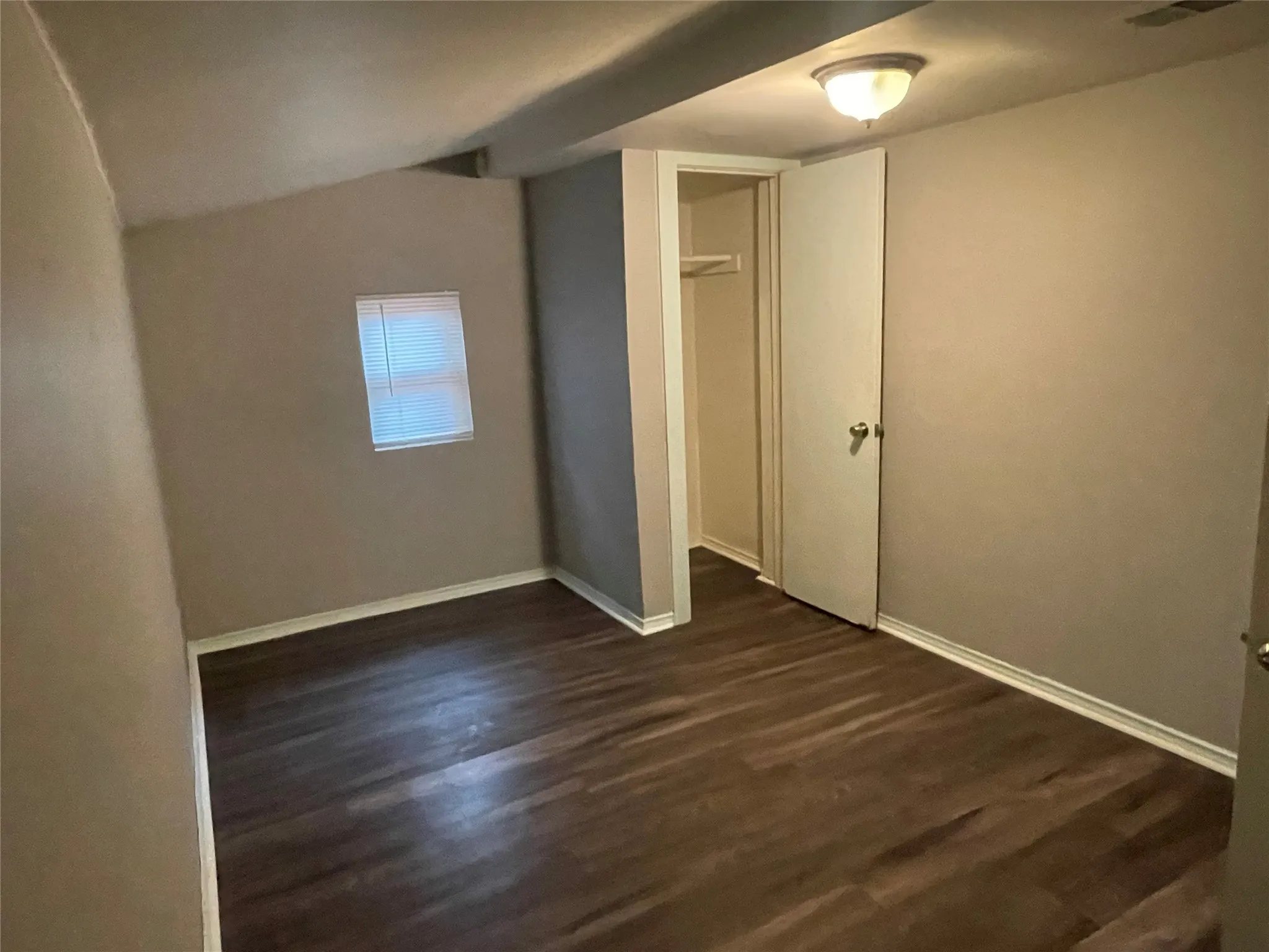Single Family Residence For Rent in Dallas County , 1208 E 8th Street, Dallas, Texas 75203, 2 Bedroom, 1 Bathroom, Garage spaces, 678 Sqft, built in 1940, mls#21322157, Real Estate Agent in Dallas, Homes For Rent in Dallas county, Homes For Rent in Dallas, Realtor in Dallas Texas, Real Estate Brokerage Independent Realty Texas, Luminita Cordes Realtor