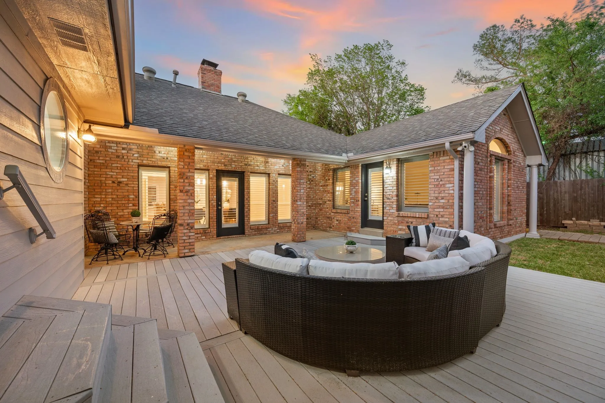 Single Family Residence For Sale in Tarrant County , 2523 Anglers Drive, Grapevine, Texas 76051, 3 Bedroom, 3 Bathroom, 2 Garage spaces, 3,562 Sqft, built in 1960, mls#21322132, Real Estate Agent in Grapevine, Homes For Sale in Tarrant county, Homes For Sale in Grapevine, Realtor in Grapevine Texas, Real Estate Brokerage Independent Realty Texas, Luminita Cordes Realtor