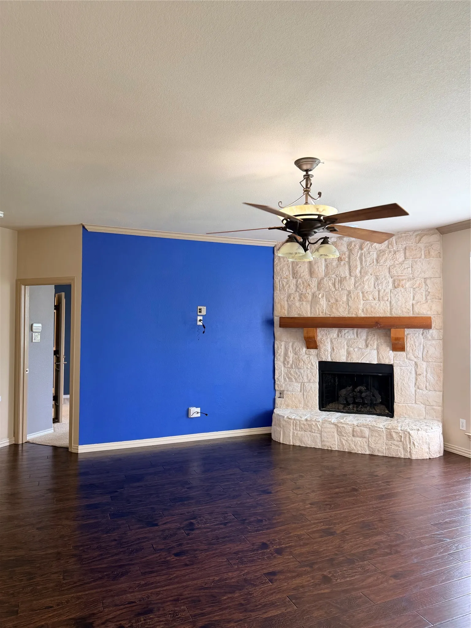 Single Family Residence For Rent in Tarrant County , 1716 Deer Crossing Drive, Arlington, Texas 76002, 3 Bedroom, 3 Bathroom, 2 Garage spaces, 2,417 Sqft, built in 2008, mls#21322138, Real Estate Agent in Arlington, Homes For Rent in Tarrant county, Homes For Rent in Arlington, Realtor in Arlington Texas, Real Estate Brokerage Independent Realty Texas, Luminita Cordes Realtor
