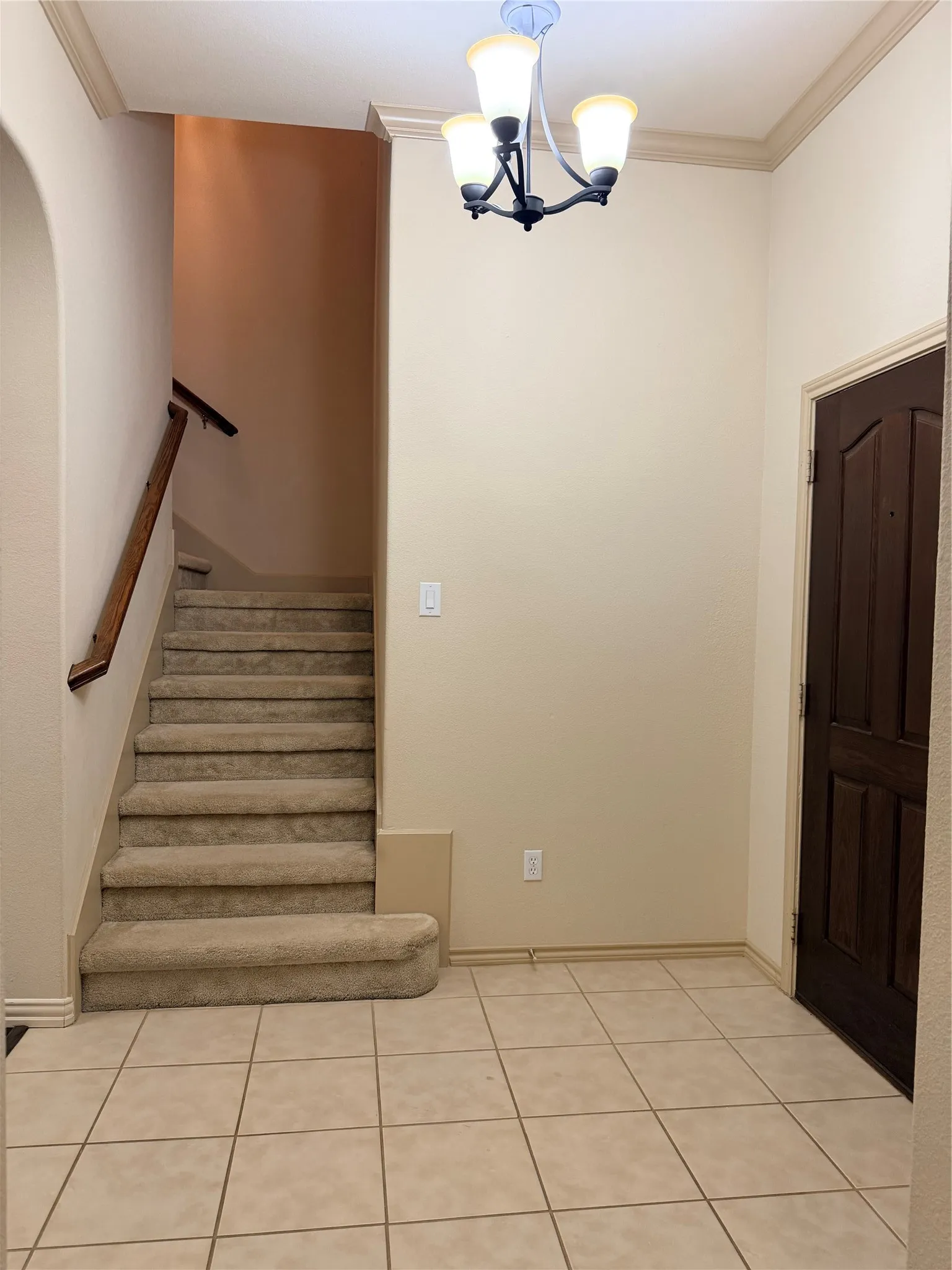 Single Family Residence For Rent in Tarrant County , 1716 Deer Crossing Drive, Arlington, Texas 76002, 3 Bedroom, 3 Bathroom, 2 Garage spaces, 2,417 Sqft, built in 2008, mls#21322138, Real Estate Agent in Arlington, Homes For Rent in Tarrant county, Homes For Rent in Arlington, Realtor in Arlington Texas, Real Estate Brokerage Independent Realty Texas, Luminita Cordes Realtor