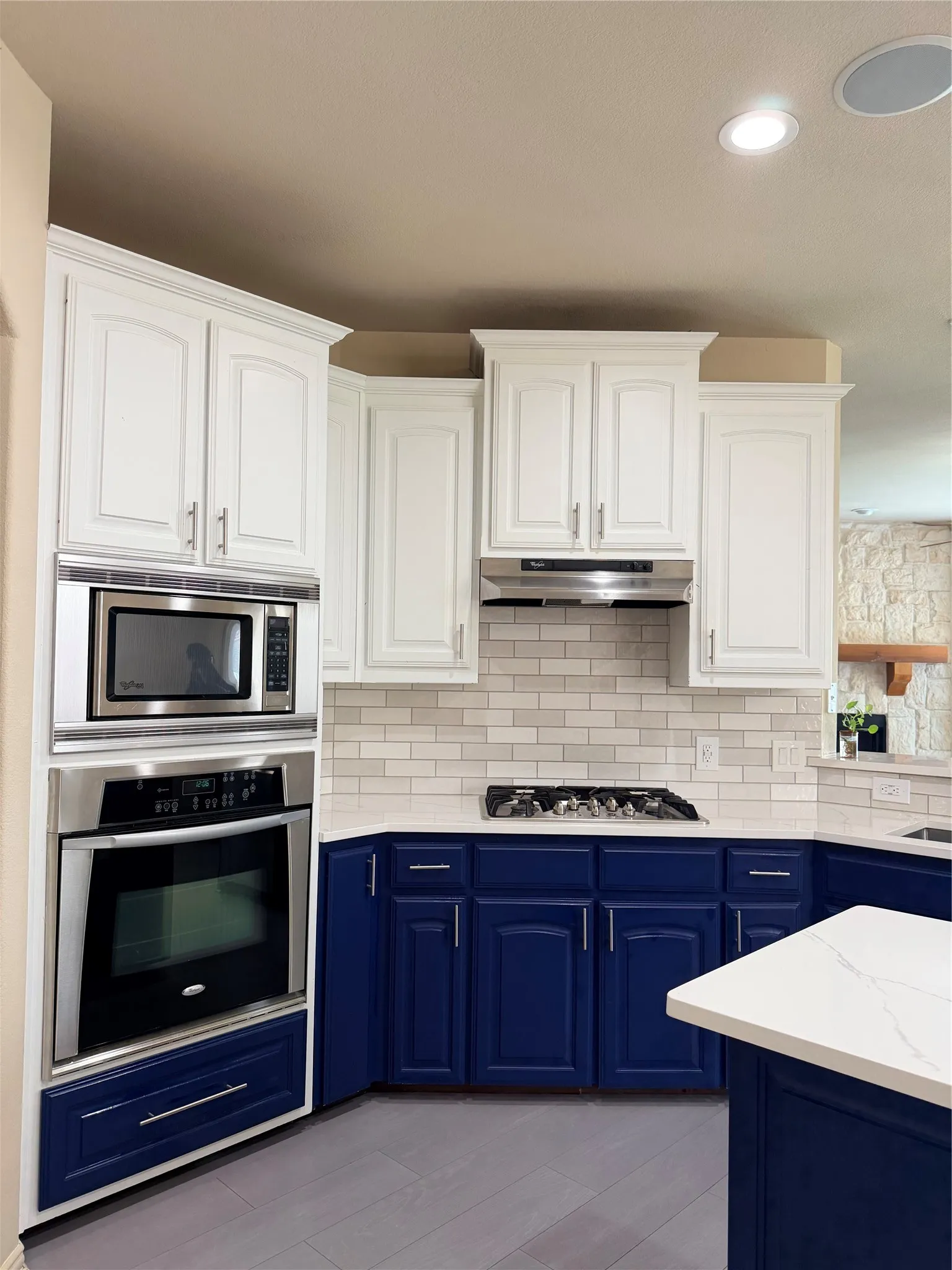 Single Family Residence For Rent in Tarrant County , 1716 Deer Crossing Drive, Arlington, Texas 76002, 3 Bedroom, 3 Bathroom, 2 Garage spaces, 2,417 Sqft, built in 2008, mls#21322138, Real Estate Agent in Arlington, Homes For Rent in Tarrant county, Homes For Rent in Arlington, Realtor in Arlington Texas, Real Estate Brokerage Independent Realty Texas, Luminita Cordes Realtor