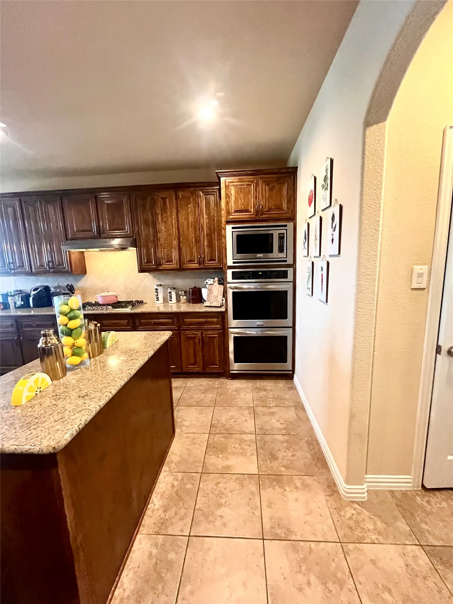 Single Family Residence For Sale in Ellis County , 3022 Le Manns Street, Midlothian, Texas 76065, 5 Bedroom, 4 Bathroom, 3 Garage spaces, 4,177 Sqft, built in 2016, mls#21322155, Real Estate Agent in Midlothian, Homes For Sale in Ellis county, Homes For Sale in Midlothian, Realtor in Midlothian Texas, Real Estate Brokerage Independent Realty Texas, Luminita Cordes Realtor