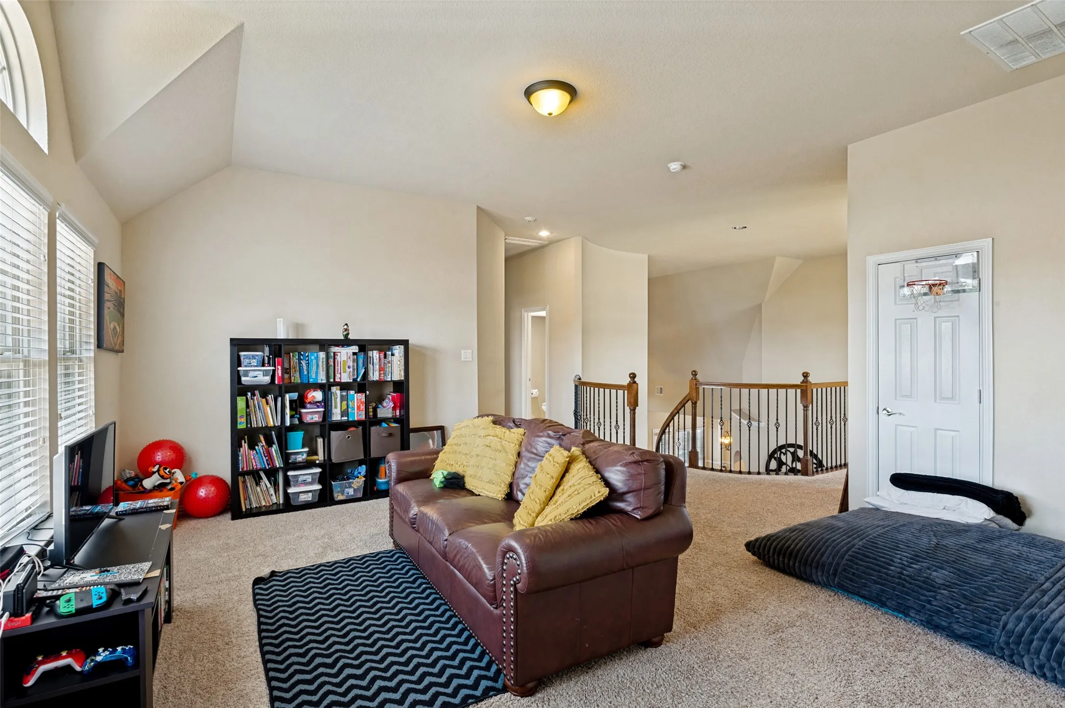 Single Family Residence For Sale in Ellis County , 3022 Le Manns Street, Midlothian, Texas 76065, 5 Bedroom, 4 Bathroom, 3 Garage spaces, 4,177 Sqft, built in 2016, mls#21322155, Real Estate Agent in Midlothian, Homes For Sale in Ellis county, Homes For Sale in Midlothian, Realtor in Midlothian Texas, Real Estate Brokerage Independent Realty Texas, Luminita Cordes Realtor