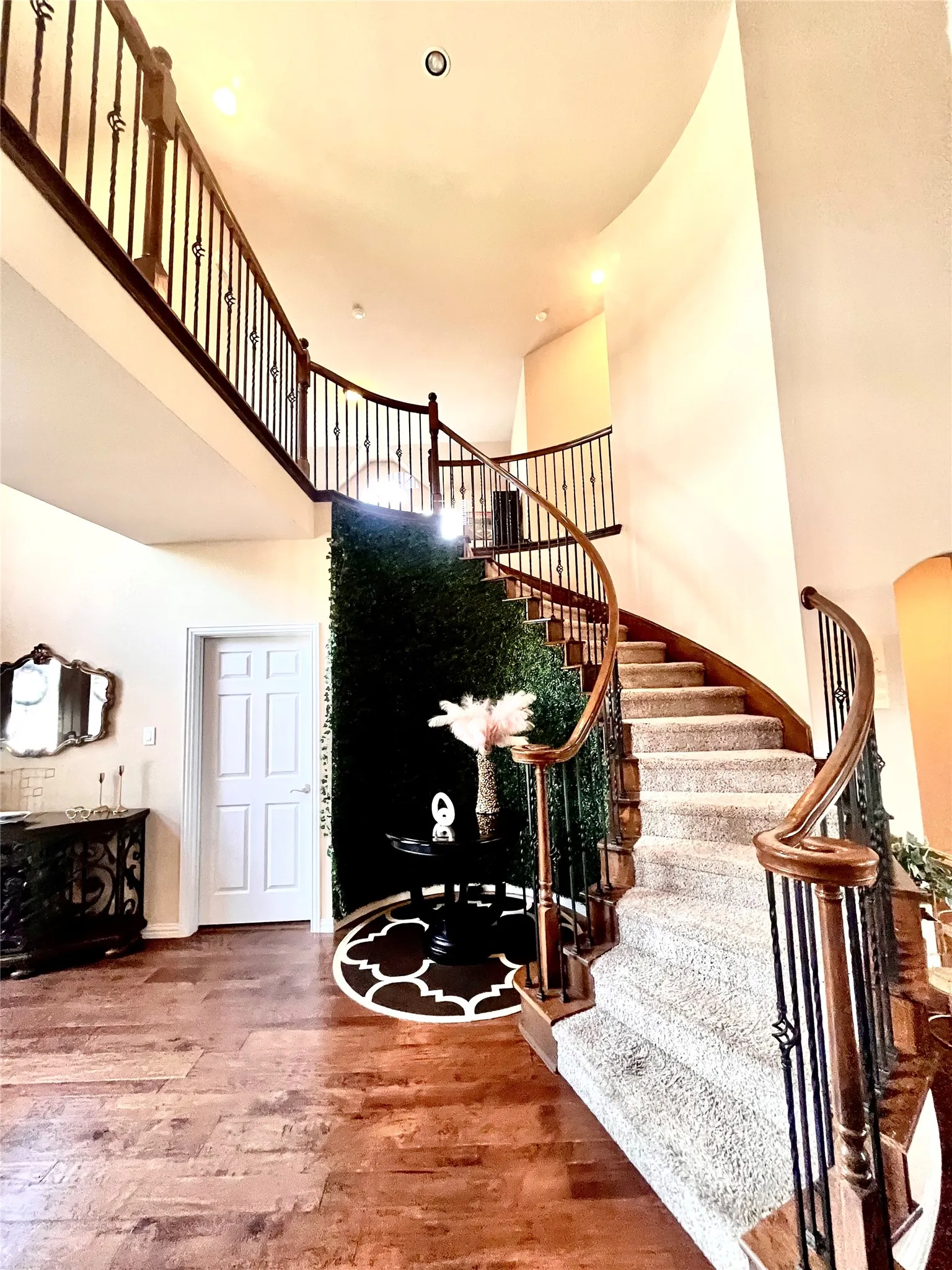 Single Family Residence For Sale in Ellis County , 3022 Le Manns Street, Midlothian, Texas 76065, 5 Bedroom, 4 Bathroom, 3 Garage spaces, 4,177 Sqft, built in 2016, mls#21322155, Real Estate Agent in Midlothian, Homes For Sale in Ellis county, Homes For Sale in Midlothian, Realtor in Midlothian Texas, Real Estate Brokerage Independent Realty Texas, Luminita Cordes Realtor