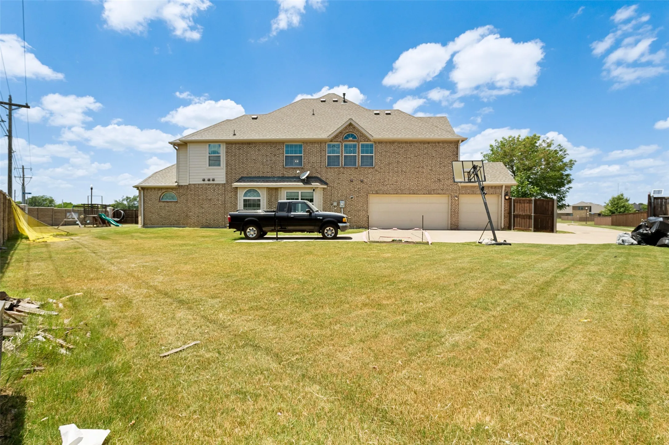 Single Family Residence For Sale in Ellis County , 3022 Le Manns Street, Midlothian, Texas 76065, 5 Bedroom, 4 Bathroom, 3 Garage spaces, 4,177 Sqft, built in 2016, mls#21322155, Real Estate Agent in Midlothian, Homes For Sale in Ellis county, Homes For Sale in Midlothian, Realtor in Midlothian Texas, Real Estate Brokerage Independent Realty Texas, Luminita Cordes Realtor