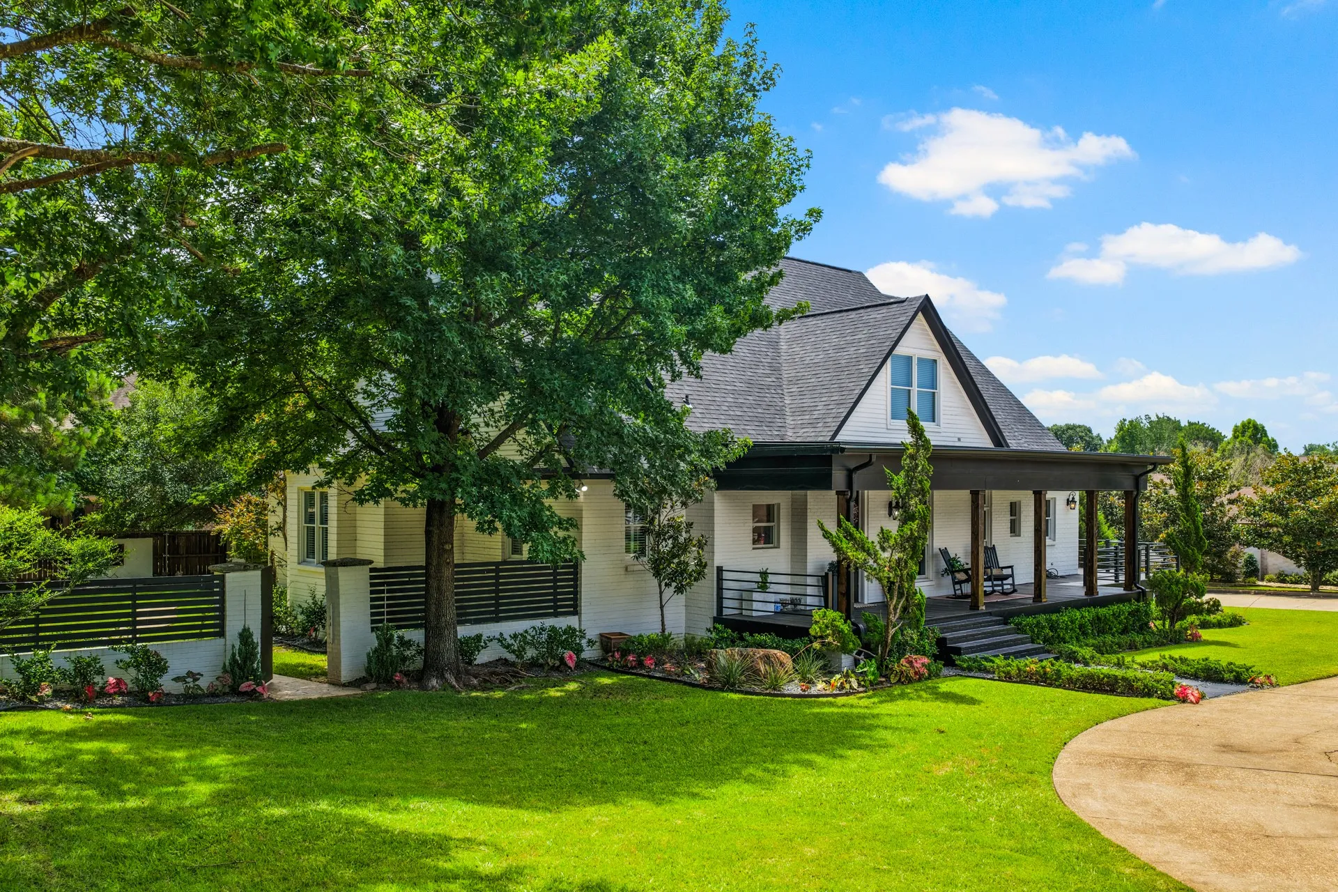 Single Family Residence For Sale in Titus County , 507 Greenhill Park Avenue, Mt Pleasant, Texas 75455, 4 Bedroom, 5 Bathroom, 2 Garage spaces, 5,248 Sqft, built in 1996, mls#21318691, Real Estate Agent in Mt Pleasant, Homes For Sale in Titus county, Homes For Sale in Mt Pleasant, Realtor in Mt Pleasant Texas, Real Estate Brokerage Independent Realty Texas, Luminita Cordes Realtor