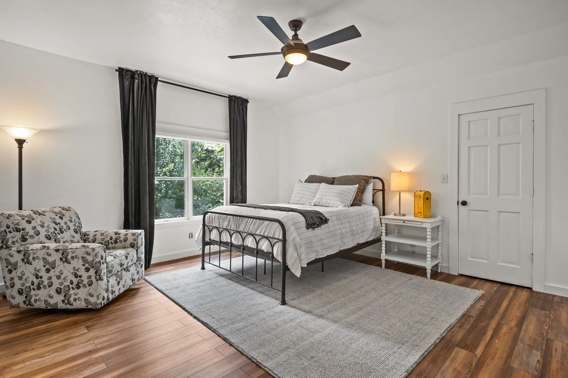 Single Family Residence For Sale in Titus County , 507 Greenhill Park Avenue, Mt Pleasant, Texas 75455, 4 Bedroom, 5 Bathroom, 2 Garage spaces, 5,248 Sqft, built in 1996, mls#21318691, Real Estate Agent in Mt Pleasant, Homes For Sale in Titus county, Homes For Sale in Mt Pleasant, Realtor in Mt Pleasant Texas, Real Estate Brokerage Independent Realty Texas, Luminita Cordes Realtor