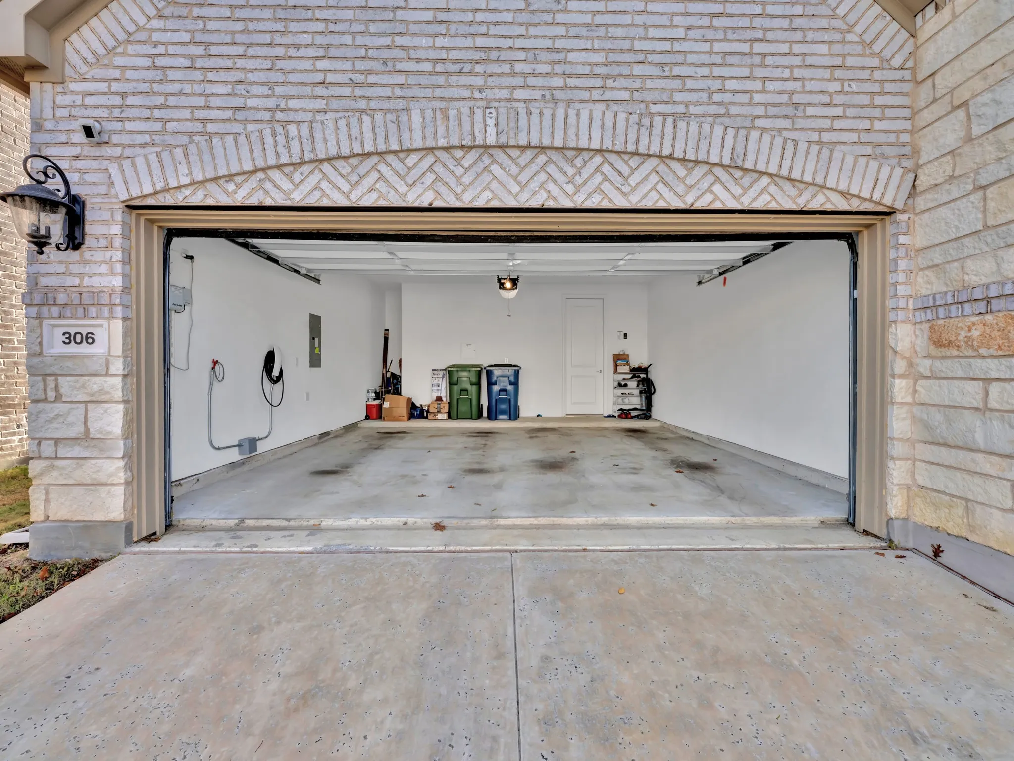 Single Family Residence For Rent in Denton County , 306 Dove Falls Drive, Argyle, Texas 76226, 3 Bedroom, 3 Bathroom, 2 Garage spaces, 2,736 Sqft, built in 2022, mls#21322175, Real Estate Agent in Argyle, Homes For Rent in Denton county, Homes For Rent in Argyle, Realtor in Argyle Texas, Real Estate Brokerage Independent Realty Texas, Luminita Cordes Realtor