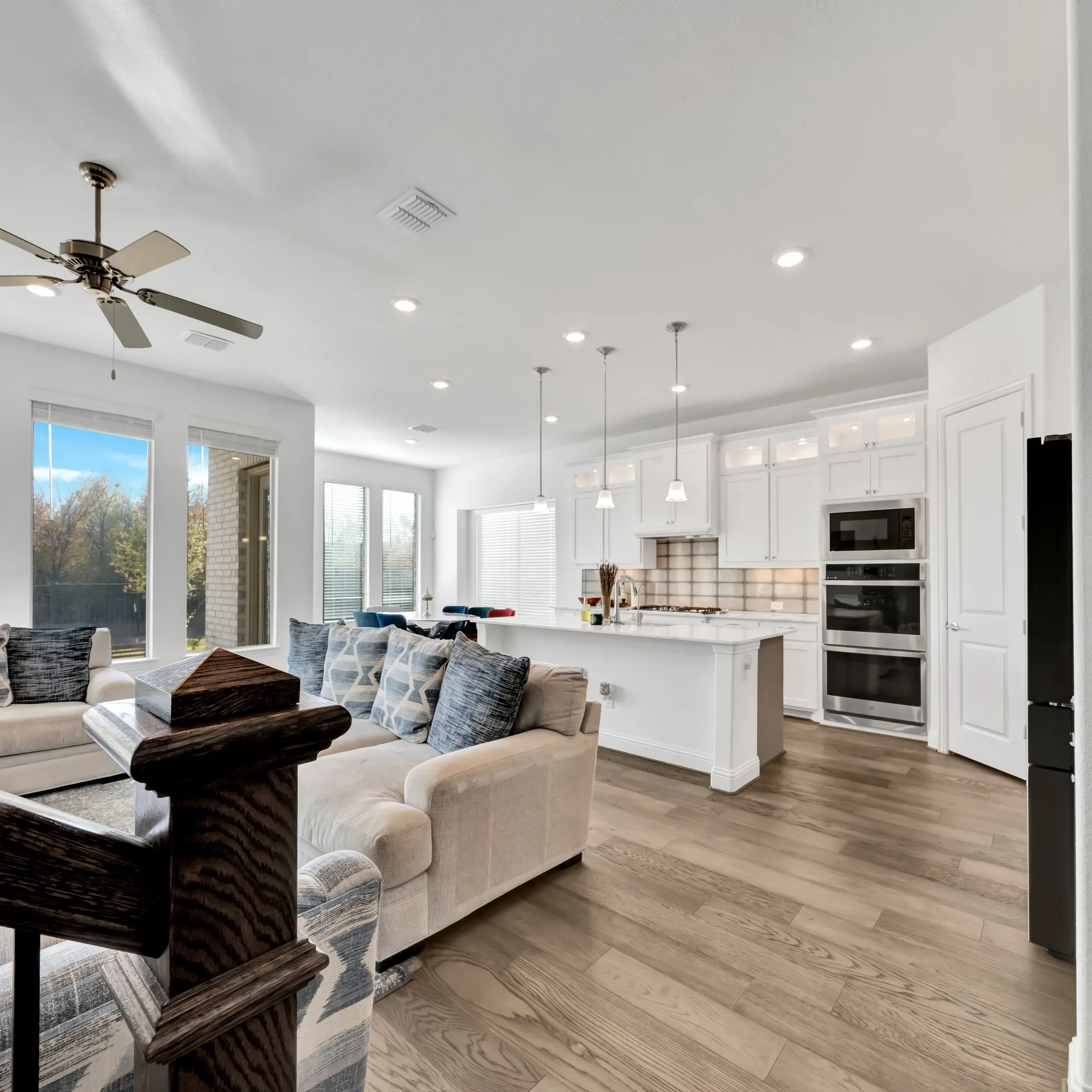 Single Family Residence For Rent in Denton County , 306 Dove Falls Drive, Argyle, Texas 76226, 3 Bedroom, 3 Bathroom, 2 Garage spaces, 2,736 Sqft, built in 2022, mls#21322175, Real Estate Agent in Argyle, Homes For Rent in Denton county, Homes For Rent in Argyle, Realtor in Argyle Texas, Real Estate Brokerage Independent Realty Texas, Luminita Cordes Realtor