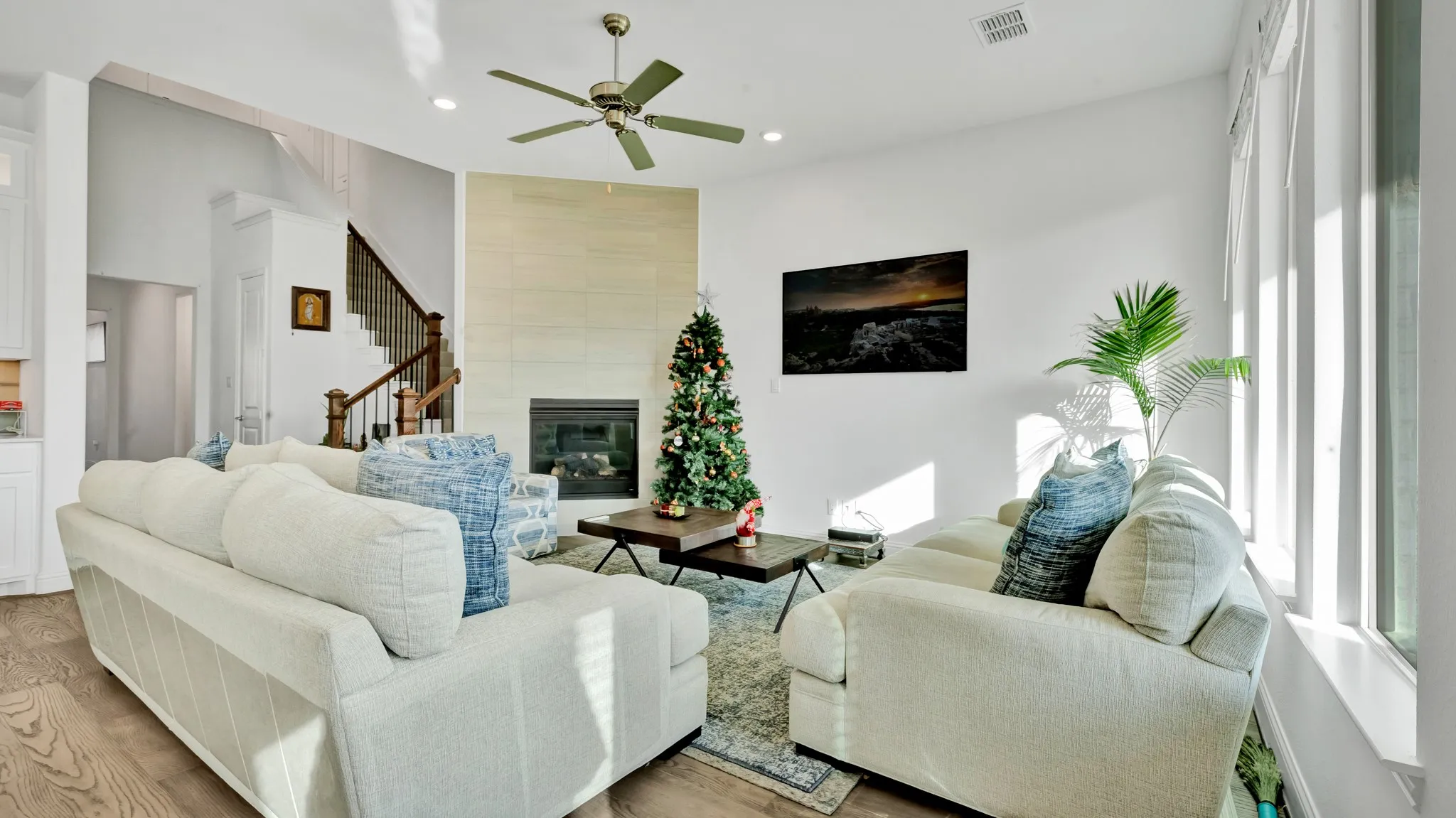 Single Family Residence For Rent in Denton County , 306 Dove Falls Drive, Argyle, Texas 76226, 3 Bedroom, 3 Bathroom, 2 Garage spaces, 2,736 Sqft, built in 2022, mls#21322175, Real Estate Agent in Argyle, Homes For Rent in Denton county, Homes For Rent in Argyle, Realtor in Argyle Texas, Real Estate Brokerage Independent Realty Texas, Luminita Cordes Realtor