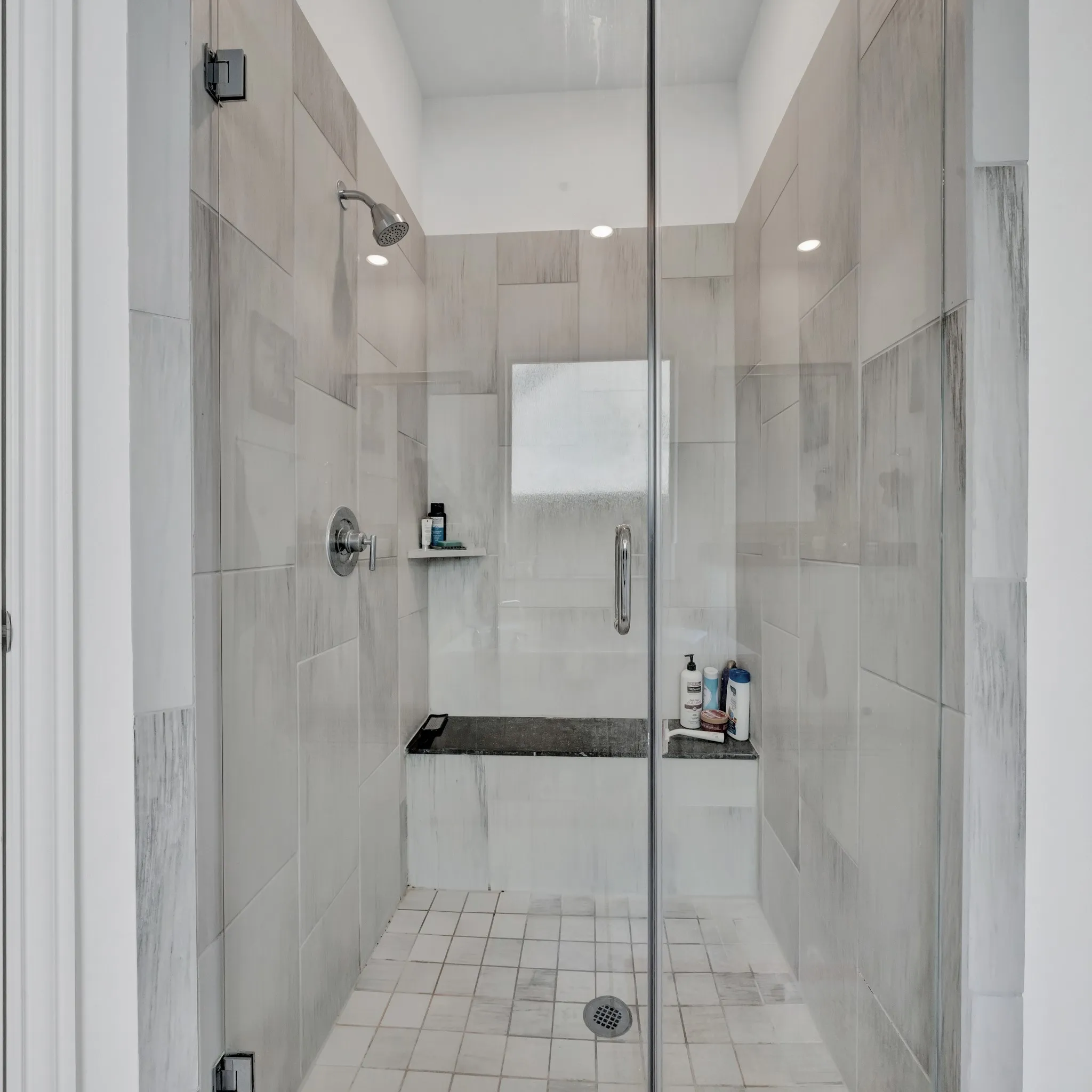 Single Family Residence For Rent in Denton County , 306 Dove Falls Drive, Argyle, Texas 76226, 3 Bedroom, 3 Bathroom, 2 Garage spaces, 2,736 Sqft, built in 2022, mls#21322175, Real Estate Agent in Argyle, Homes For Rent in Denton county, Homes For Rent in Argyle, Realtor in Argyle Texas, Real Estate Brokerage Independent Realty Texas, Luminita Cordes Realtor