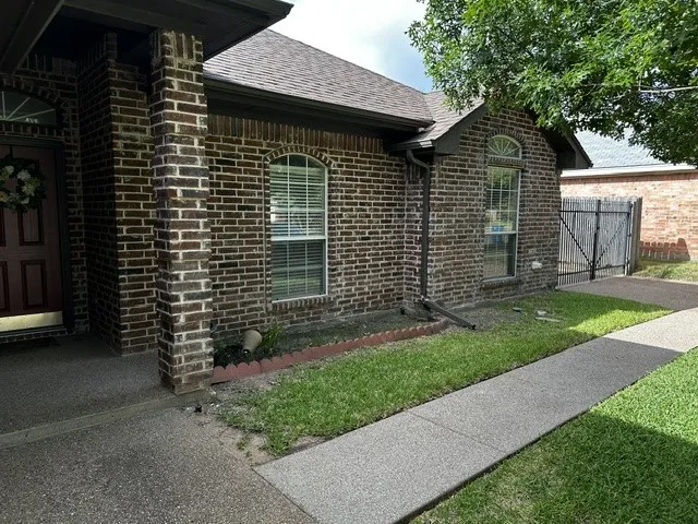 Single Family Residence For Sale in Mc Lennan County , 600 Durango Circle, Hewitt, Texas 76643, 3 Bedroom, 2 Bathroom, 2 Garage spaces, 1,828 Sqft, built in 2000, mls#21230376, Real Estate Agent in Hewitt, Homes For Sale in Mc Lennan county, Homes For Sale in Hewitt, Realtor in Hewitt Texas, Real Estate Brokerage Independent Realty Texas, Luminita Cordes Realtor
