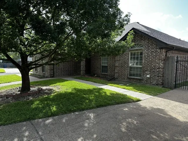 Single Family Residence For Sale in Mc Lennan County , 600 Durango Circle, Hewitt, Texas 76643, 3 Bedroom, 2 Bathroom, 2 Garage spaces, 1,828 Sqft, built in 2000, mls#21230376, Real Estate Agent in Hewitt, Homes For Sale in Mc Lennan county, Homes For Sale in Hewitt, Realtor in Hewitt Texas, Real Estate Brokerage Independent Realty Texas, Luminita Cordes Realtor