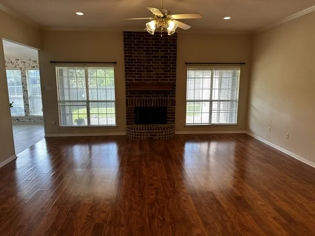 Single Family Residence For Sale in Mc Lennan County , 600 Durango Circle, Hewitt, Texas 76643, 3 Bedroom, 2 Bathroom, 2 Garage spaces, 1,828 Sqft, built in 2000, mls#21230376, Real Estate Agent in Hewitt, Homes For Sale in Mc Lennan county, Homes For Sale in Hewitt, Realtor in Hewitt Texas, Real Estate Brokerage Independent Realty Texas, Luminita Cordes Realtor