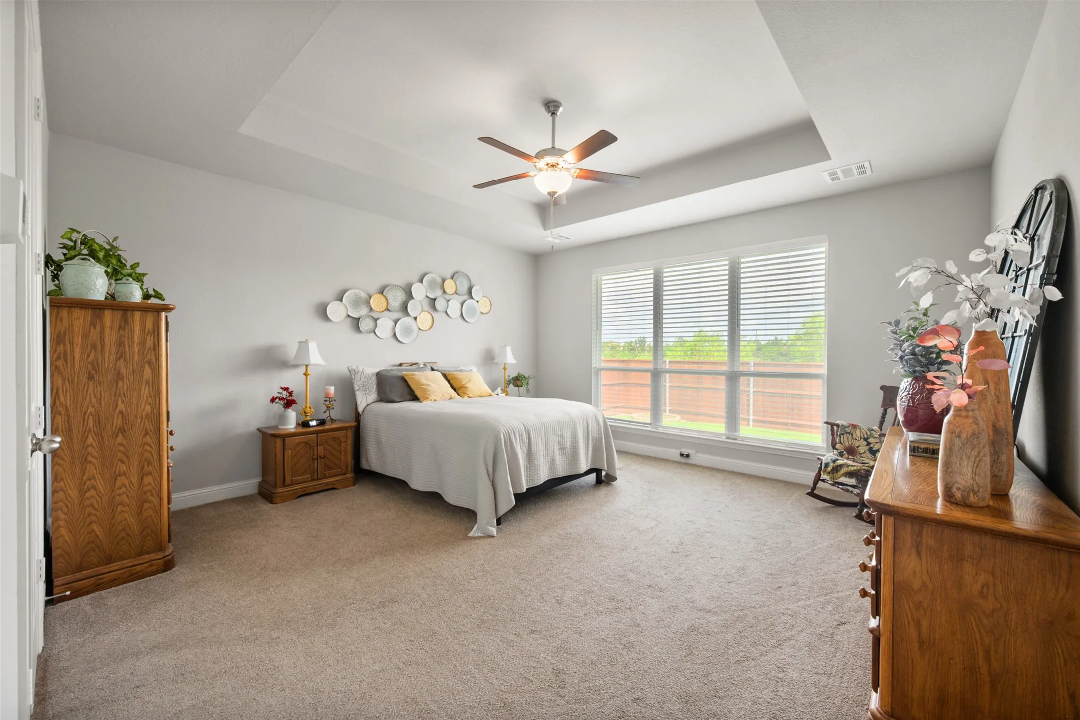Single Family Residence For Sale in Tarrant County , 1921 Middleton Drive, Mansfield, Texas 76063, 4 Bedroom, 3 Bathroom, 2 Garage spaces, 2,921 Sqft, built in 2019, mls#21138456, Real Estate Agent in Mansfield, Homes For Sale in Tarrant county, Homes For Sale in Mansfield, Realtor in Mansfield Texas, Real Estate Brokerage Independent Realty Texas, Luminita Cordes Realtor