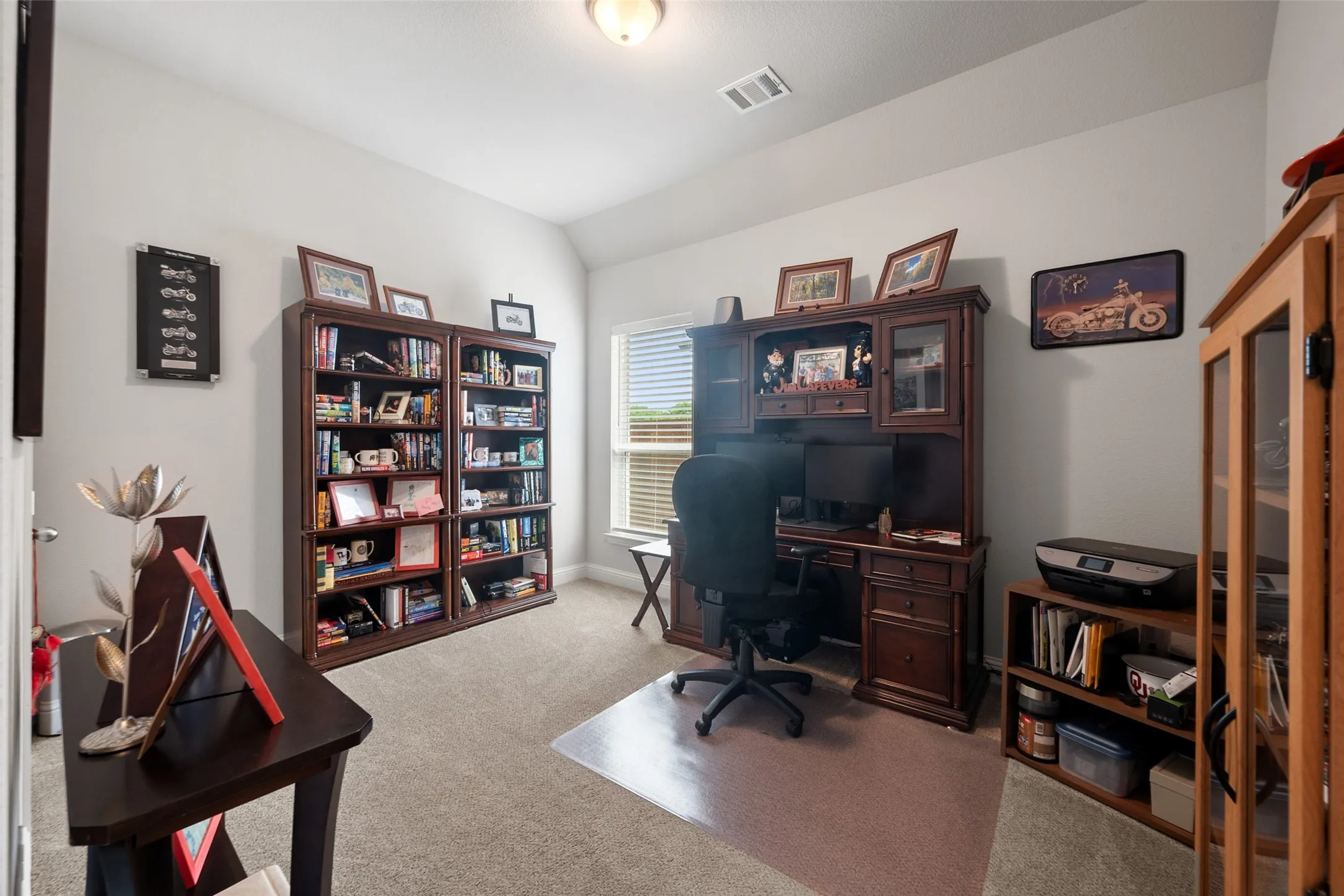 Single Family Residence For Sale in Tarrant County , 1921 Middleton Drive, Mansfield, Texas 76063, 4 Bedroom, 3 Bathroom, 2 Garage spaces, 2,921 Sqft, built in 2019, mls#21138456, Real Estate Agent in Mansfield, Homes For Sale in Tarrant county, Homes For Sale in Mansfield, Realtor in Mansfield Texas, Real Estate Brokerage Independent Realty Texas, Luminita Cordes Realtor