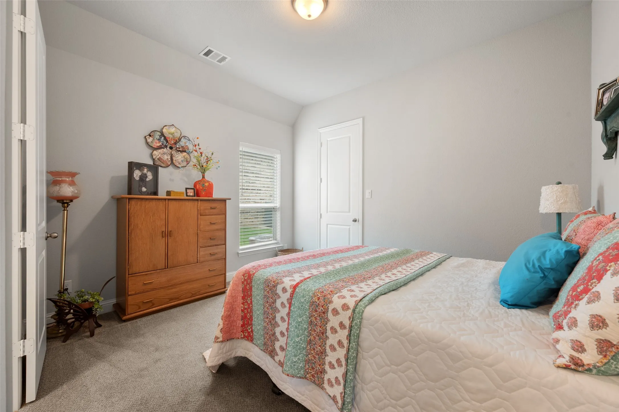 Single Family Residence For Sale in Tarrant County , 1921 Middleton Drive, Mansfield, Texas 76063, 4 Bedroom, 3 Bathroom, 2 Garage spaces, 2,921 Sqft, built in 2019, mls#21138456, Real Estate Agent in Mansfield, Homes For Sale in Tarrant county, Homes For Sale in Mansfield, Realtor in Mansfield Texas, Real Estate Brokerage Independent Realty Texas, Luminita Cordes Realtor
