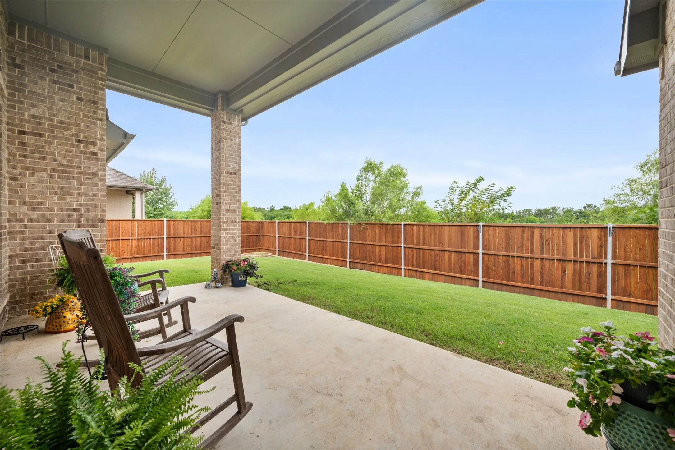 Single Family Residence For Sale in Tarrant County , 1921 Middleton Drive, Mansfield, Texas 76063, 4 Bedroom, 3 Bathroom, 2 Garage spaces, 2,921 Sqft, built in 2019, mls#21138456, Real Estate Agent in Mansfield, Homes For Sale in Tarrant county, Homes For Sale in Mansfield, Realtor in Mansfield Texas, Real Estate Brokerage Independent Realty Texas, Luminita Cordes Realtor