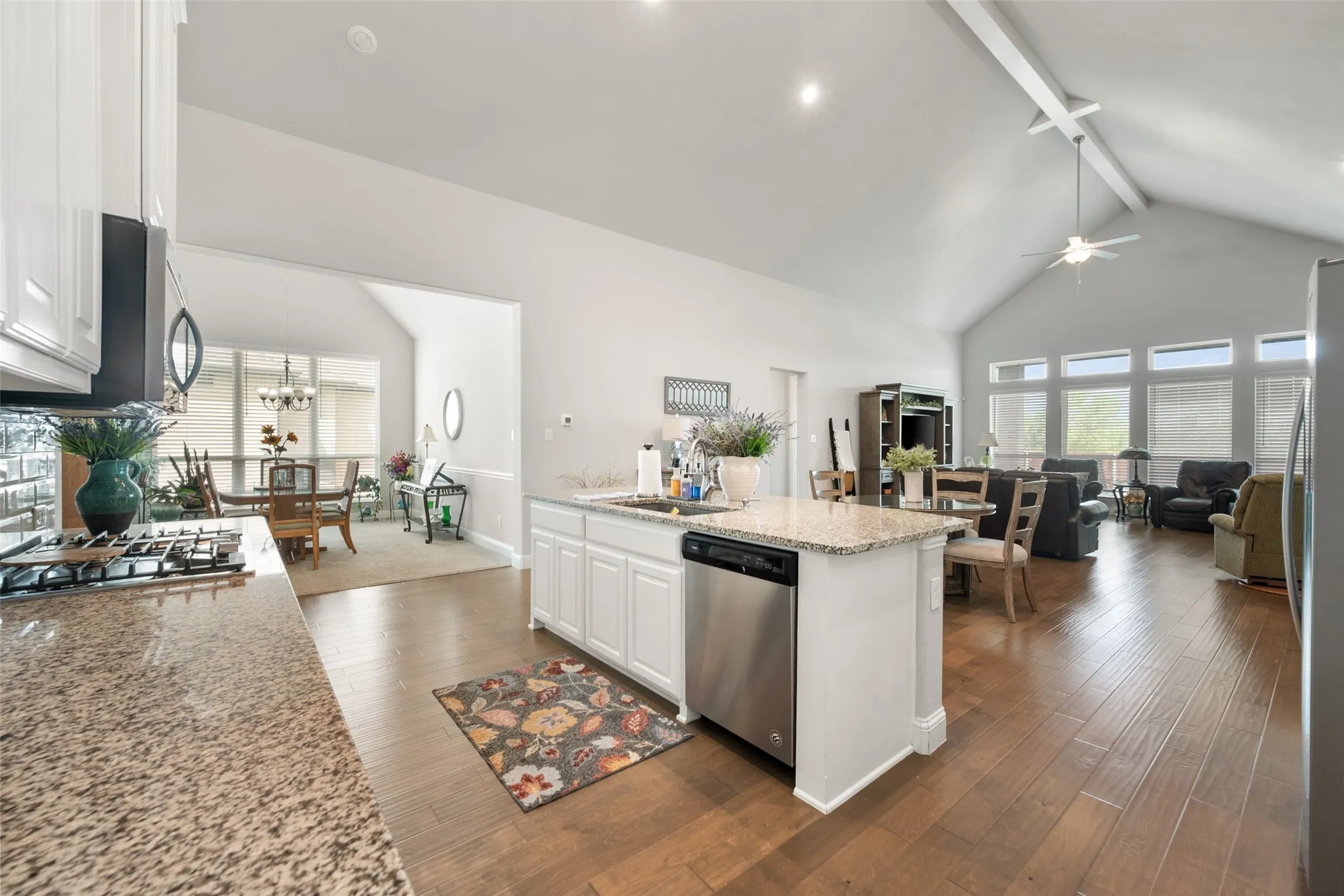 Single Family Residence For Sale in Tarrant County , 1921 Middleton Drive, Mansfield, Texas 76063, 4 Bedroom, 3 Bathroom, 2 Garage spaces, 2,921 Sqft, built in 2019, mls#21138456, Real Estate Agent in Mansfield, Homes For Sale in Tarrant county, Homes For Sale in Mansfield, Realtor in Mansfield Texas, Real Estate Brokerage Independent Realty Texas, Luminita Cordes Realtor