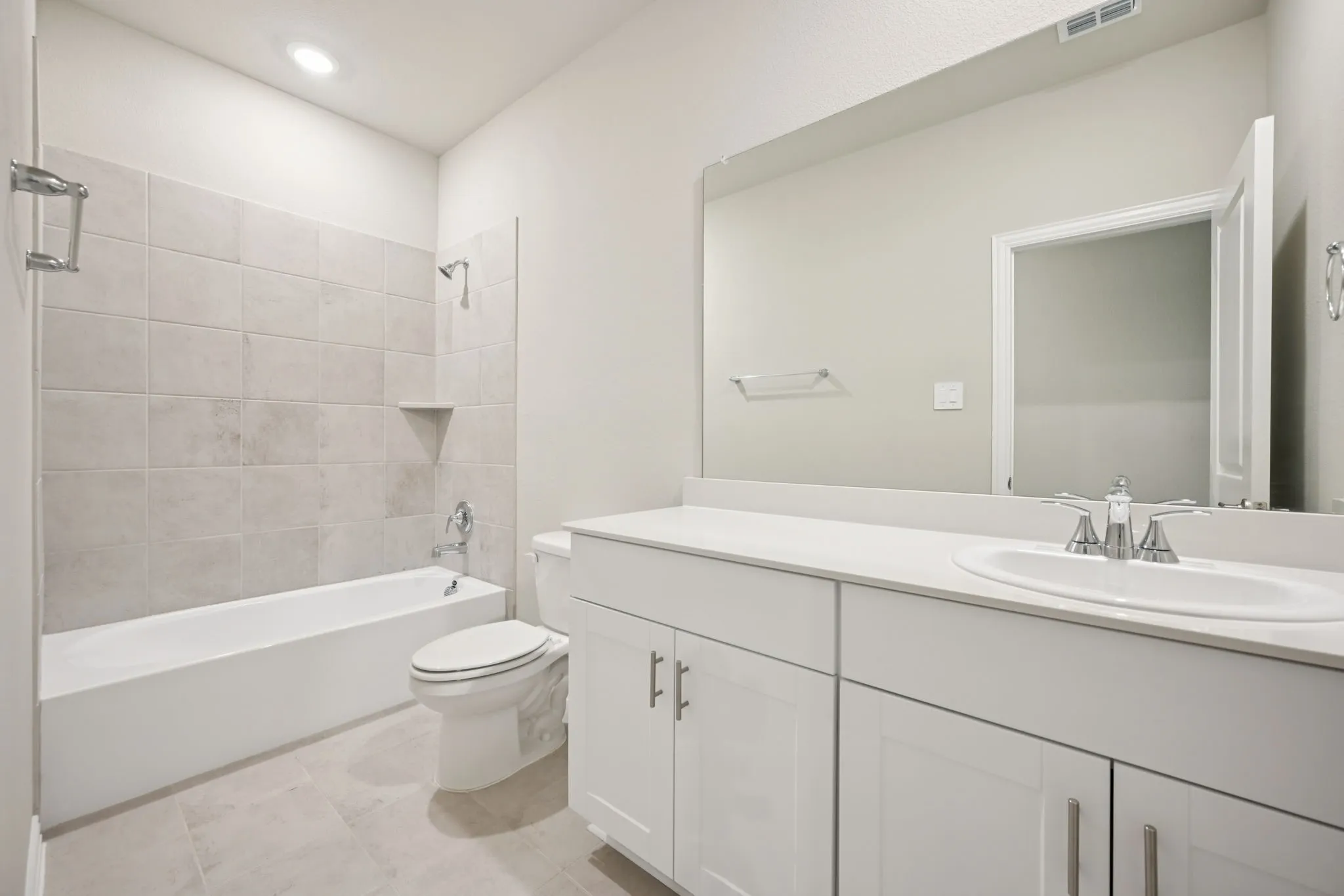 Photo is not of the actual home, but is an inspirational photo of builder’s model home and may depict options, furnishings, and/or decorator features that are not included.