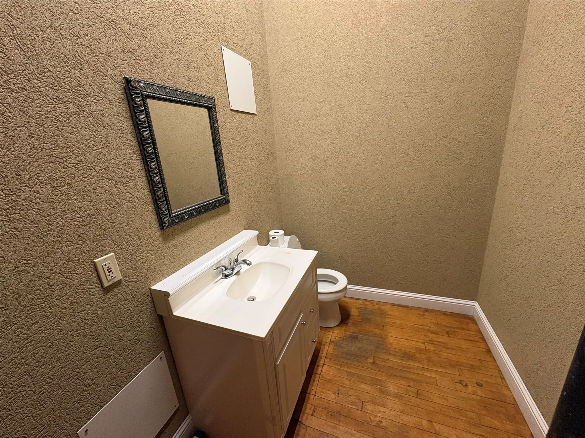 Office For Rent in Grayson County , 112 N Travis Street, Sherman, Texas 75090, 0, 0, Garage spaces, 0 Sqft, built in 1880, mls#21322154, Real Estate Agent in Sherman, Homes For Rent in Grayson county, Homes For Rent in Sherman, Realtor in Sherman Texas, Real Estate Brokerage Independent Realty Texas, Luminita Cordes Realtor