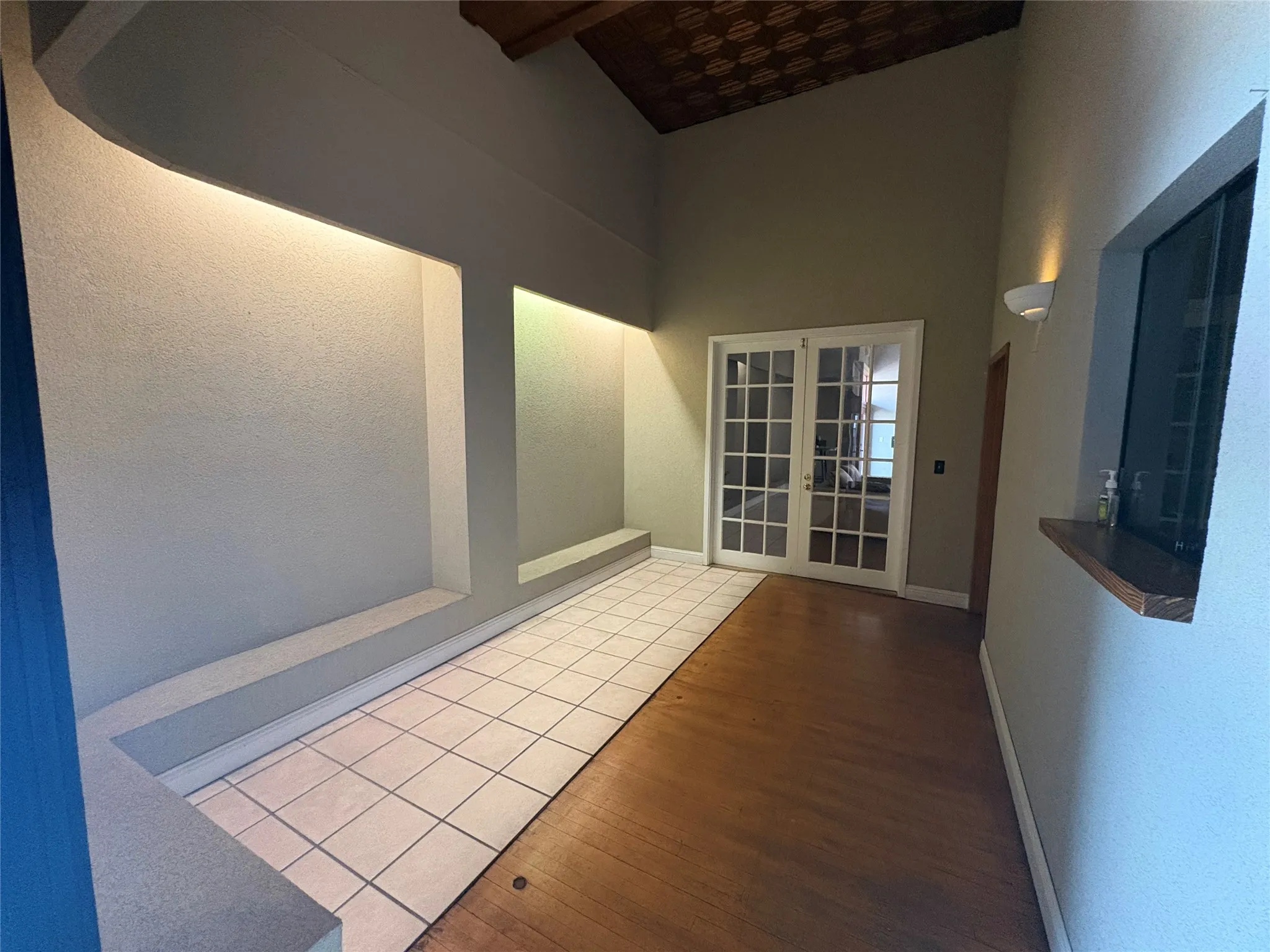 Office For Rent in Grayson County , 112 N Travis Street, Sherman, Texas 75090, 0, 0, Garage spaces, 0 Sqft, built in 1880, mls#21322154, Real Estate Agent in Sherman, Homes For Rent in Grayson county, Homes For Rent in Sherman, Realtor in Sherman Texas, Real Estate Brokerage Independent Realty Texas, Luminita Cordes Realtor