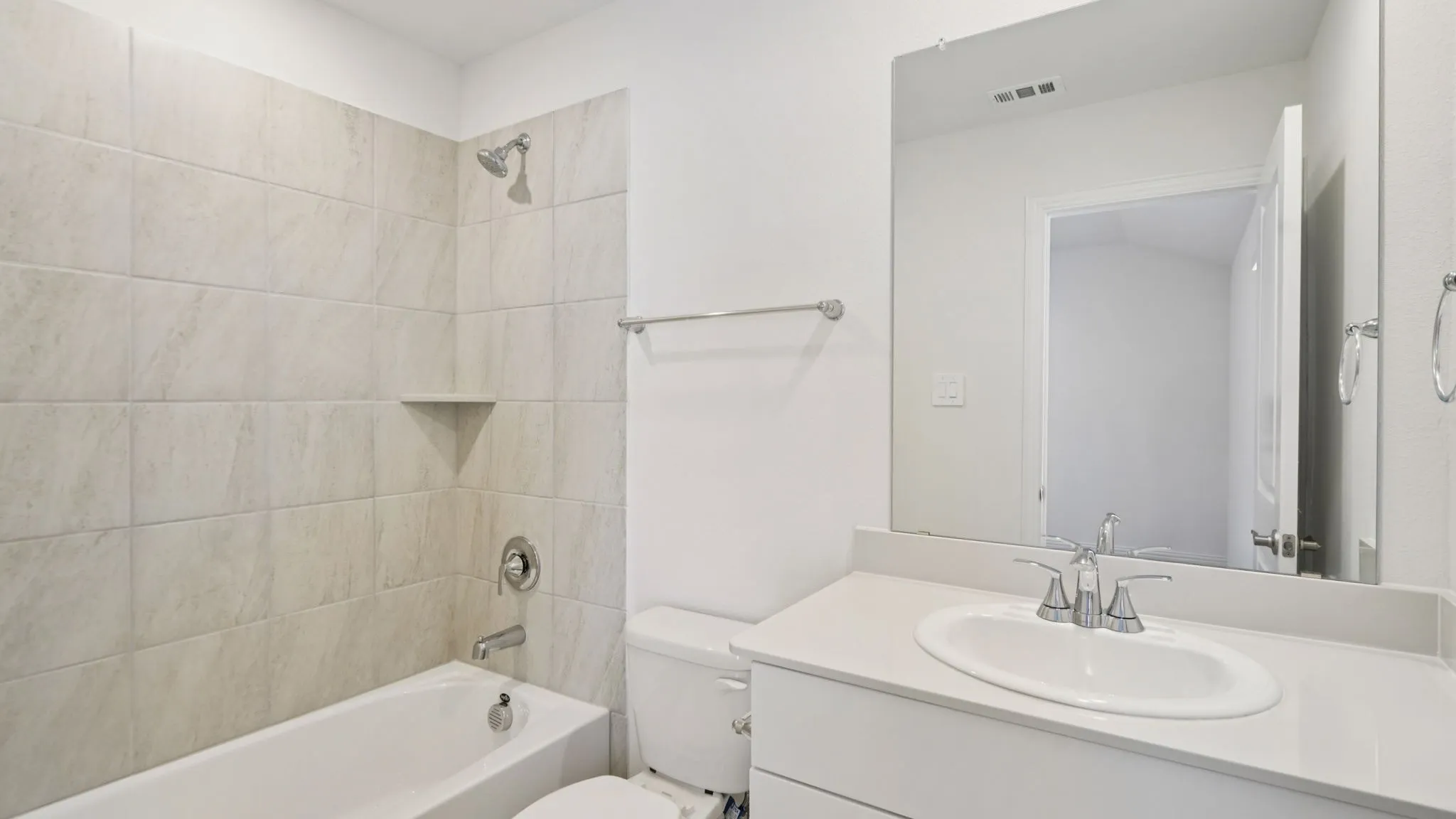 Photo is not of the actual home, but is an inspirational photo of builder’s model home and may depict options, furnishings, and/or decorator features that are not included.