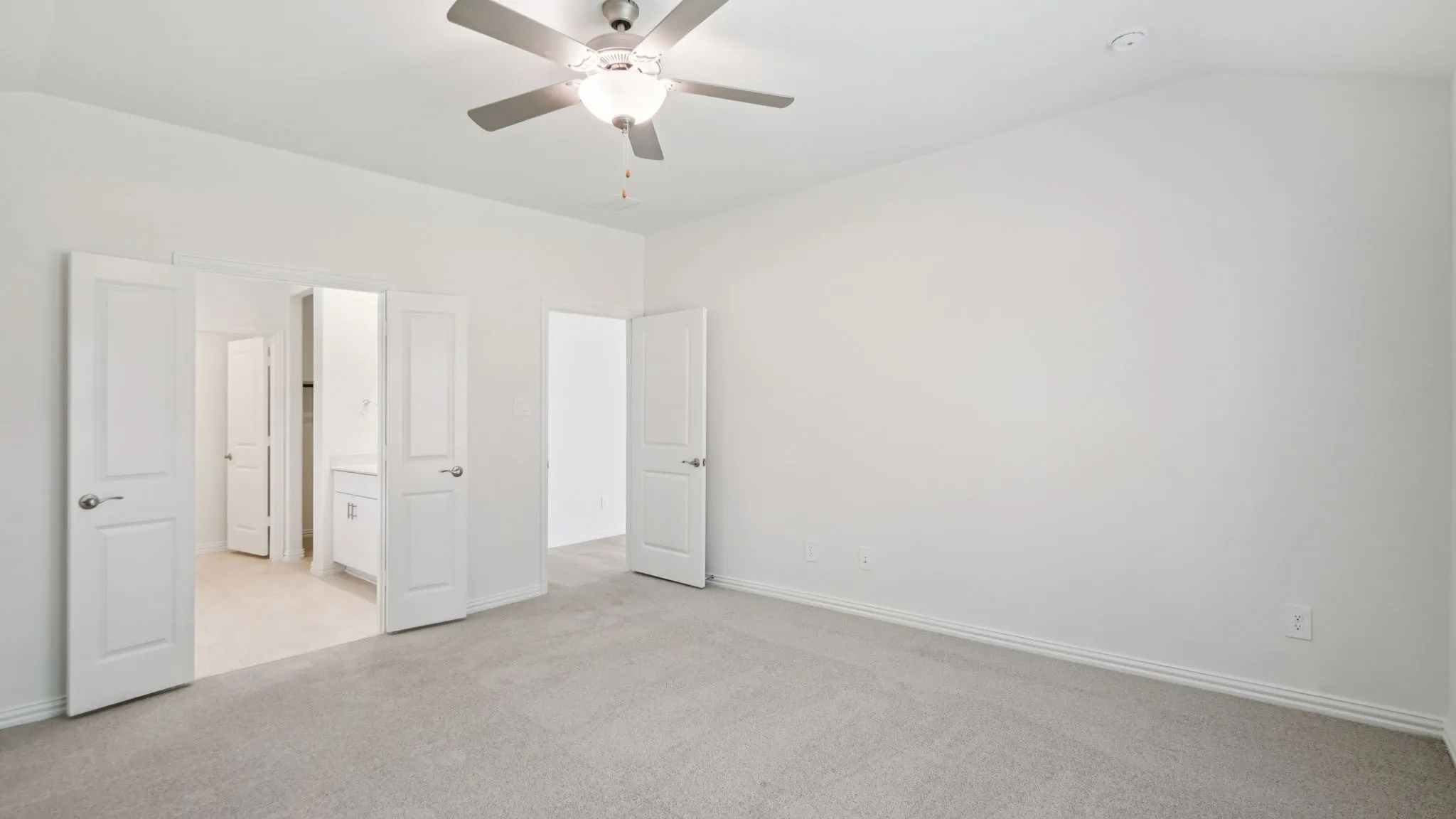 Photo is not of the actual home, but is an inspirational photo of builder’s model home and may depict options, furnishings, and/or decorator features that are not included.