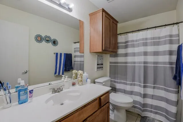 Single Family Residence For Sale in Ellis County , 1230 Misty Drive, Midlothian, Texas 76065, 3 Bedrooms, 2 Bathrooms, 2 Garage spaces, 1,548 Sqft, built in 2001, Price $299,000, mls#21321856, Real Estate Agent in Midlothian, Homes For Sale in Ellis county, Homes For Sale in Midlothian, Realtor in Midlothian Texas, Real Estate Brokerage Independent Realty Texas, Luminita Cordes Realtor