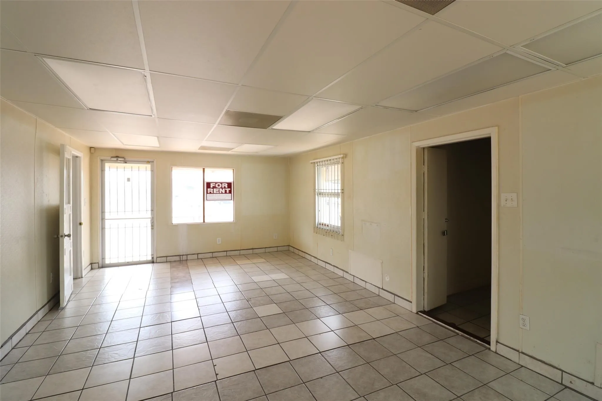 Retail For Rent in Dallas County , 8039 Ferguson Road, Dallas, Texas 75228, 0, 0, Garage spaces, 0 Sqft, built in 1955, mls#21322207, Real Estate Agent in Dallas, Homes For Rent in Dallas county, Homes For Rent in Dallas, Realtor in Dallas Texas, Real Estate Brokerage Independent Realty Texas, Luminita Cordes Realtor