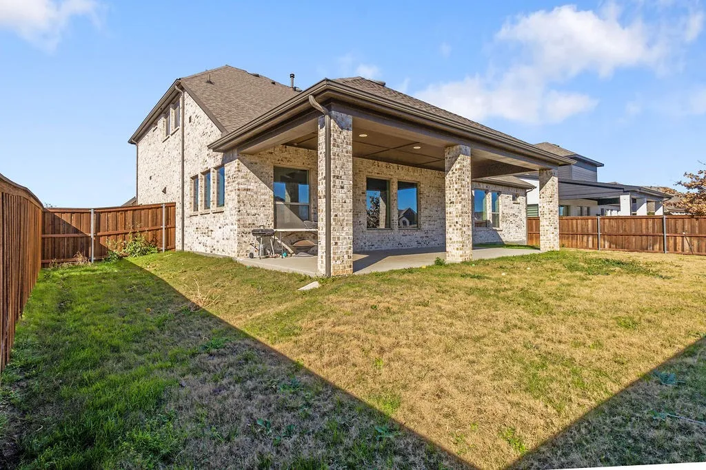 Single Family Residence For Sale in Johnson County , 2711 Trinity Ridge Street, Mansfield, Texas 76063, 4 Bedroom, 4 Bathroom, 2 Garage spaces, 3,139 Sqft, built in 2022, mls#21322208, Real Estate Agent in Mansfield, Homes For Sale in Johnson county, Homes For Sale in Mansfield, Realtor in Mansfield Texas, Real Estate Brokerage Independent Realty Texas, Luminita Cordes Realtor