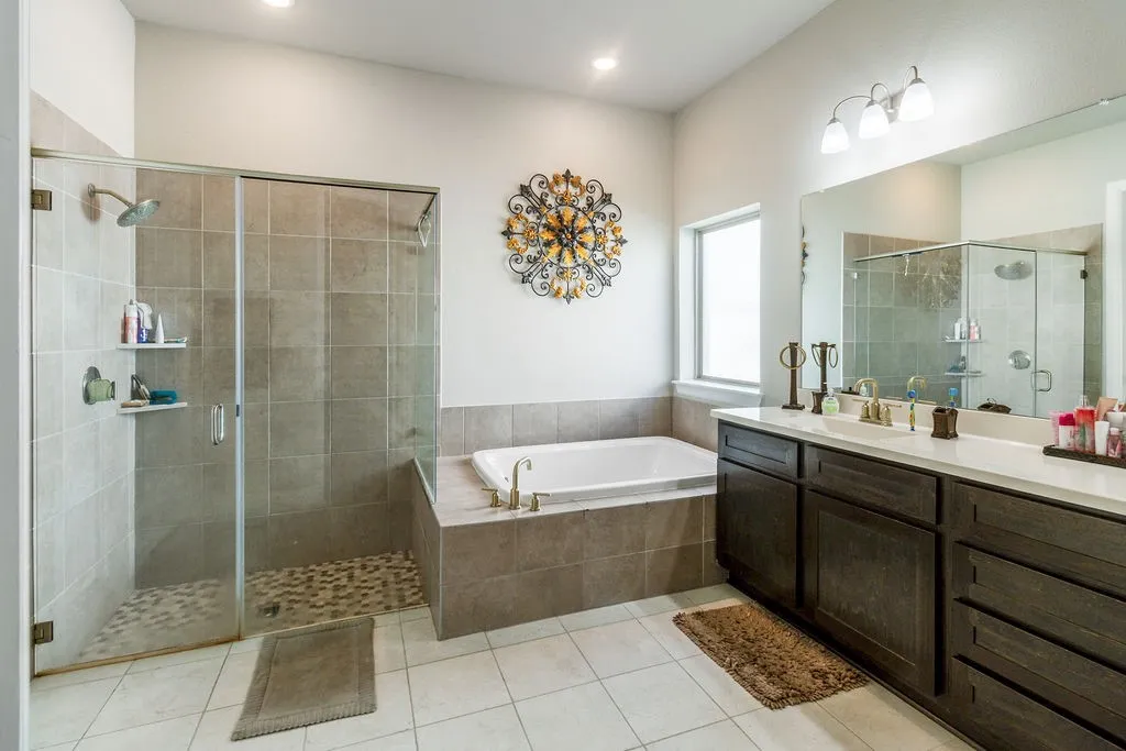Single Family Residence For Sale in Johnson County , 2711 Trinity Ridge Street, Mansfield, Texas 76063, 4 Bedroom, 4 Bathroom, 2 Garage spaces, 3,139 Sqft, built in 2022, mls#21322208, Real Estate Agent in Mansfield, Homes For Sale in Johnson county, Homes For Sale in Mansfield, Realtor in Mansfield Texas, Real Estate Brokerage Independent Realty Texas, Luminita Cordes Realtor