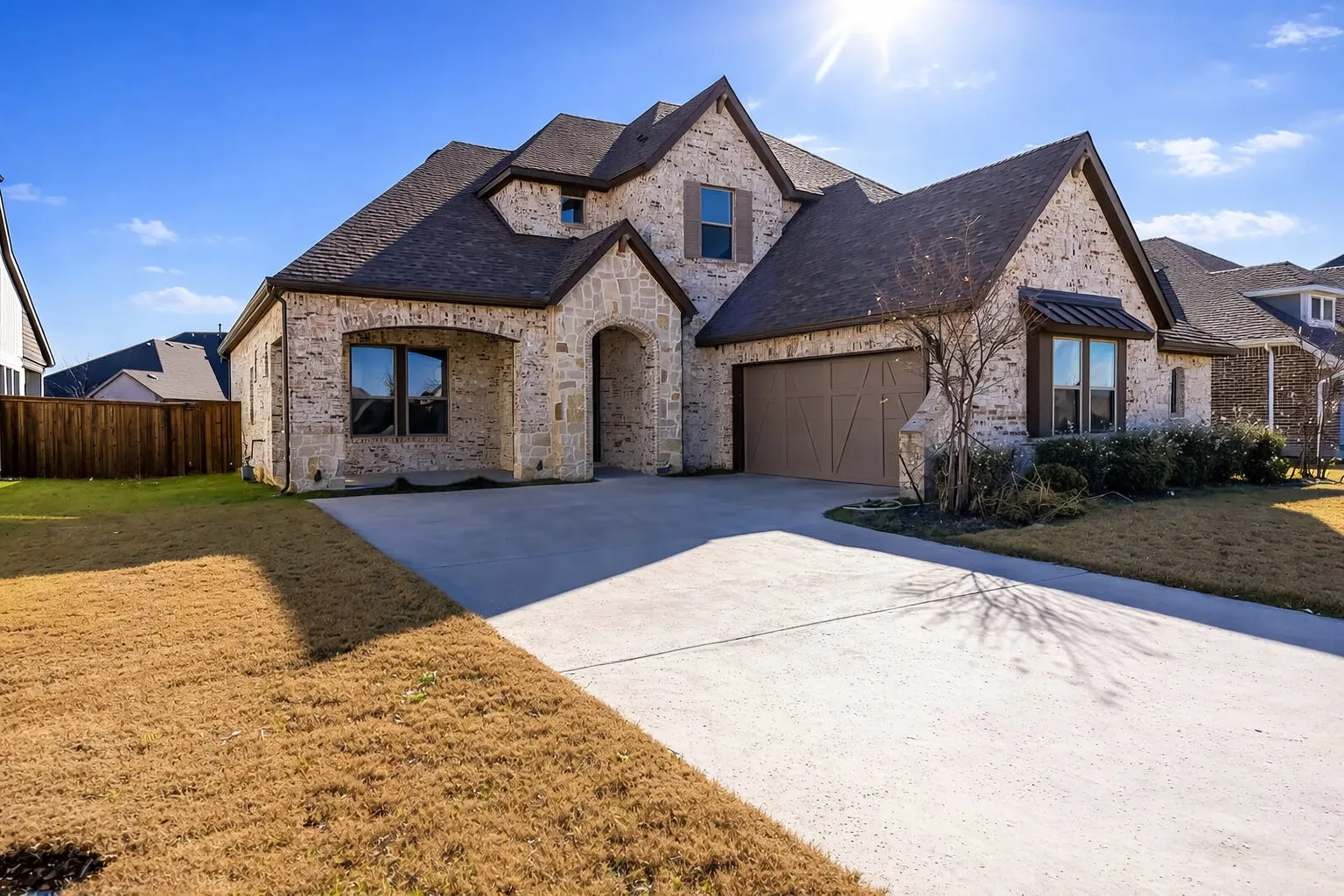 Single Family Residence For Sale in Johnson County , 2711 Trinity Ridge Street, Mansfield, Texas 76063, 4 Bedroom, 4 Bathroom, 2 Garage spaces, 3,139 Sqft, built in 2022, mls#21322208, Real Estate Agent in Mansfield, Homes For Sale in Johnson county, Homes For Sale in Mansfield, Realtor in Mansfield Texas, Real Estate Brokerage Independent Realty Texas, Luminita Cordes Realtor