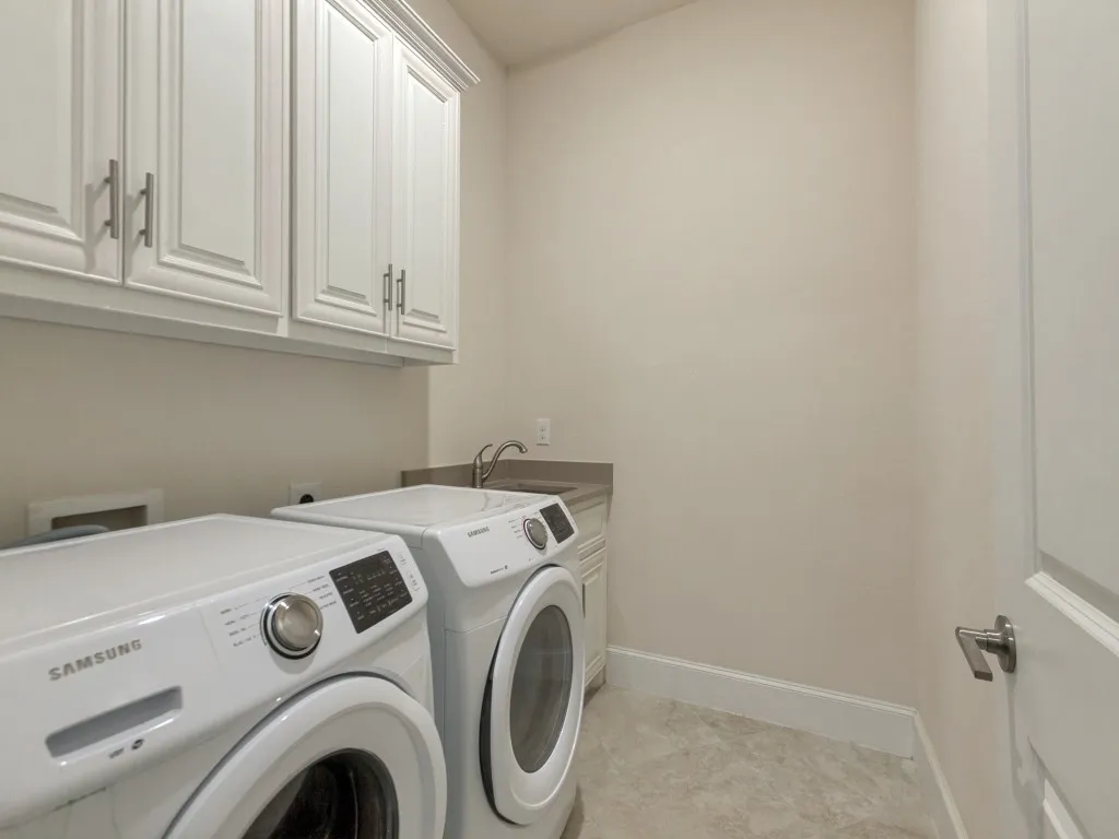 Single Family Residence For Rent in Collin County , 3004 Deansbrook Drive, Plano, Texas 75093, 5 Bedroom, 5 Bathroom, 2 Garage spaces, 3,928 Sqft, built in 2017, mls#21316241, Real Estate Agent in Plano, Homes For Rent in Collin county, Homes For Rent in Plano, Realtor in Plano Texas, Real Estate Brokerage Independent Realty Texas, Luminita Cordes Realtor