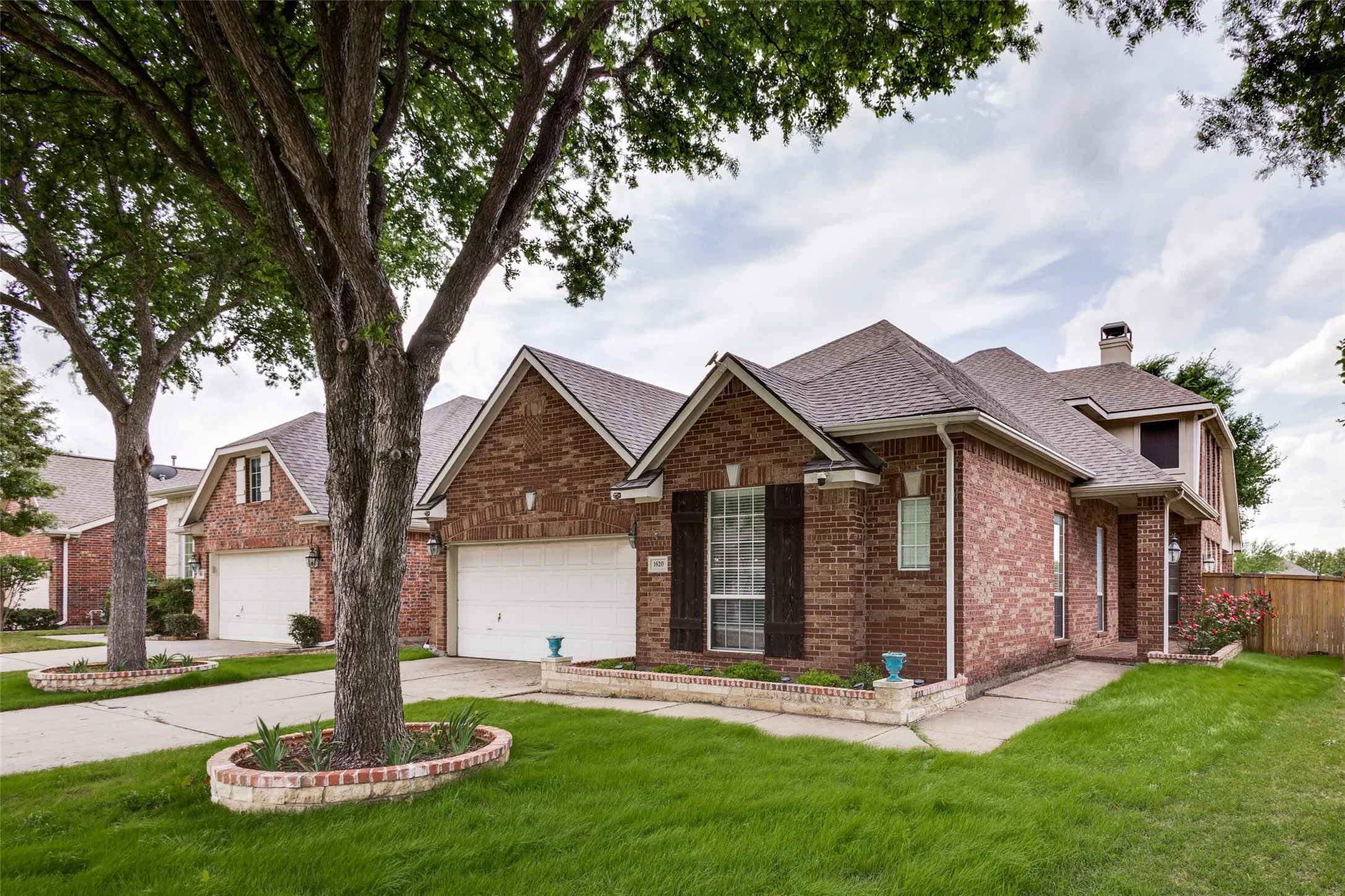 Single Family Residence For Rent in Collin County , 1620 Nicklaus Court, Mc Kinney, Texas 75072, 4 Bedroom, 2 Bathroom, 2 Garage spaces, 2,345 Sqft, built in 2001, mls#21321862, Real Estate Agent in Mc Kinney, Homes For Rent in Collin county, Homes For Rent in Mc Kinney, Realtor in Mc Kinney Texas, Real Estate Brokerage Independent Realty Texas, Luminita Cordes Realtor