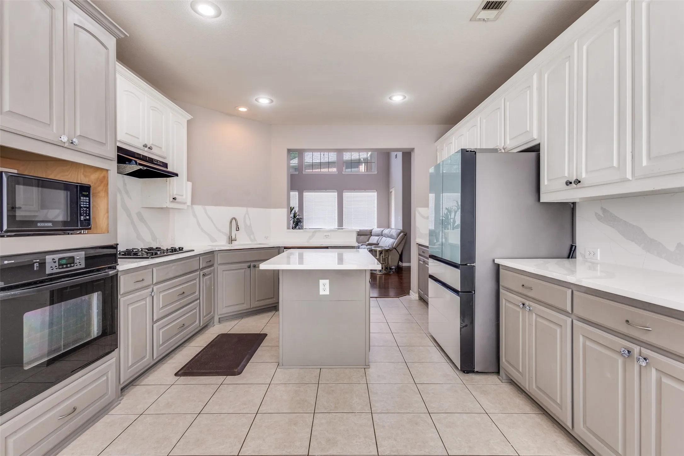 Single Family Residence For Rent in Collin County , 1620 Nicklaus Court, Mc Kinney, Texas 75072, 4 Bedroom, 2 Bathroom, 2 Garage spaces, 2,345 Sqft, built in 2001, mls#21321862, Real Estate Agent in Mc Kinney, Homes For Rent in Collin county, Homes For Rent in Mc Kinney, Realtor in Mc Kinney Texas, Real Estate Brokerage Independent Realty Texas, Luminita Cordes Realtor