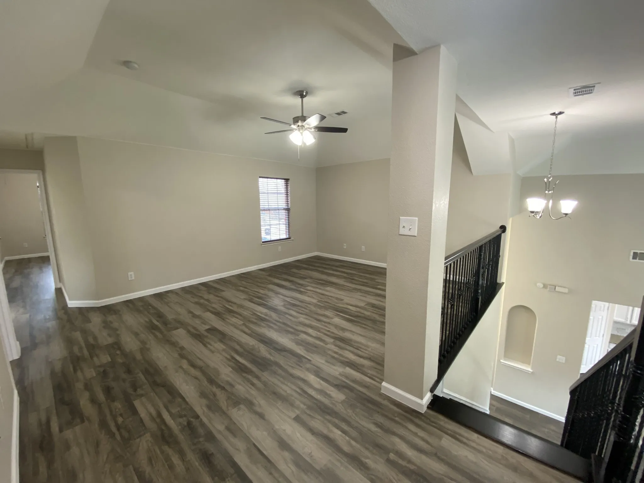 Single Family Residence For Rent in Collin County , 5668 Imperial Meadow Drive, Frisco, Texas 75035, 5 Bedroom, 3 Bathroom, 2 Garage spaces, 2,761 Sqft, built in 2005, mls#21319624, Real Estate Agent in Frisco, Homes For Rent in Collin county, Homes For Rent in Frisco, Realtor in Frisco Texas, Real Estate Brokerage Independent Realty Texas, Luminita Cordes Realtor