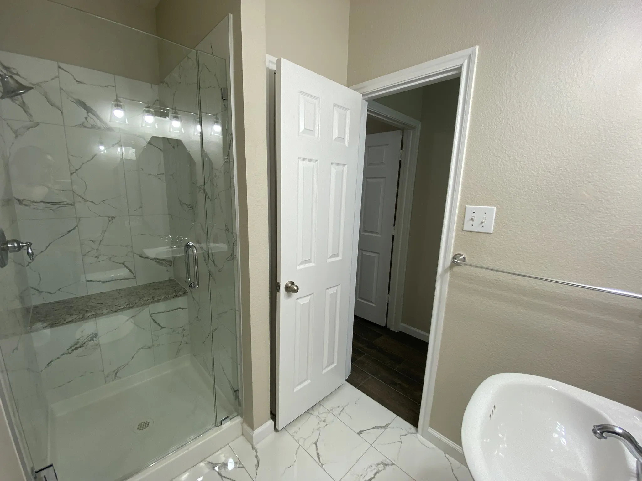 Single Family Residence For Rent in Collin County , 5668 Imperial Meadow Drive, Frisco, Texas 75035, 5 Bedroom, 3 Bathroom, 2 Garage spaces, 2,761 Sqft, built in 2005, mls#21319624, Real Estate Agent in Frisco, Homes For Rent in Collin county, Homes For Rent in Frisco, Realtor in Frisco Texas, Real Estate Brokerage Independent Realty Texas, Luminita Cordes Realtor