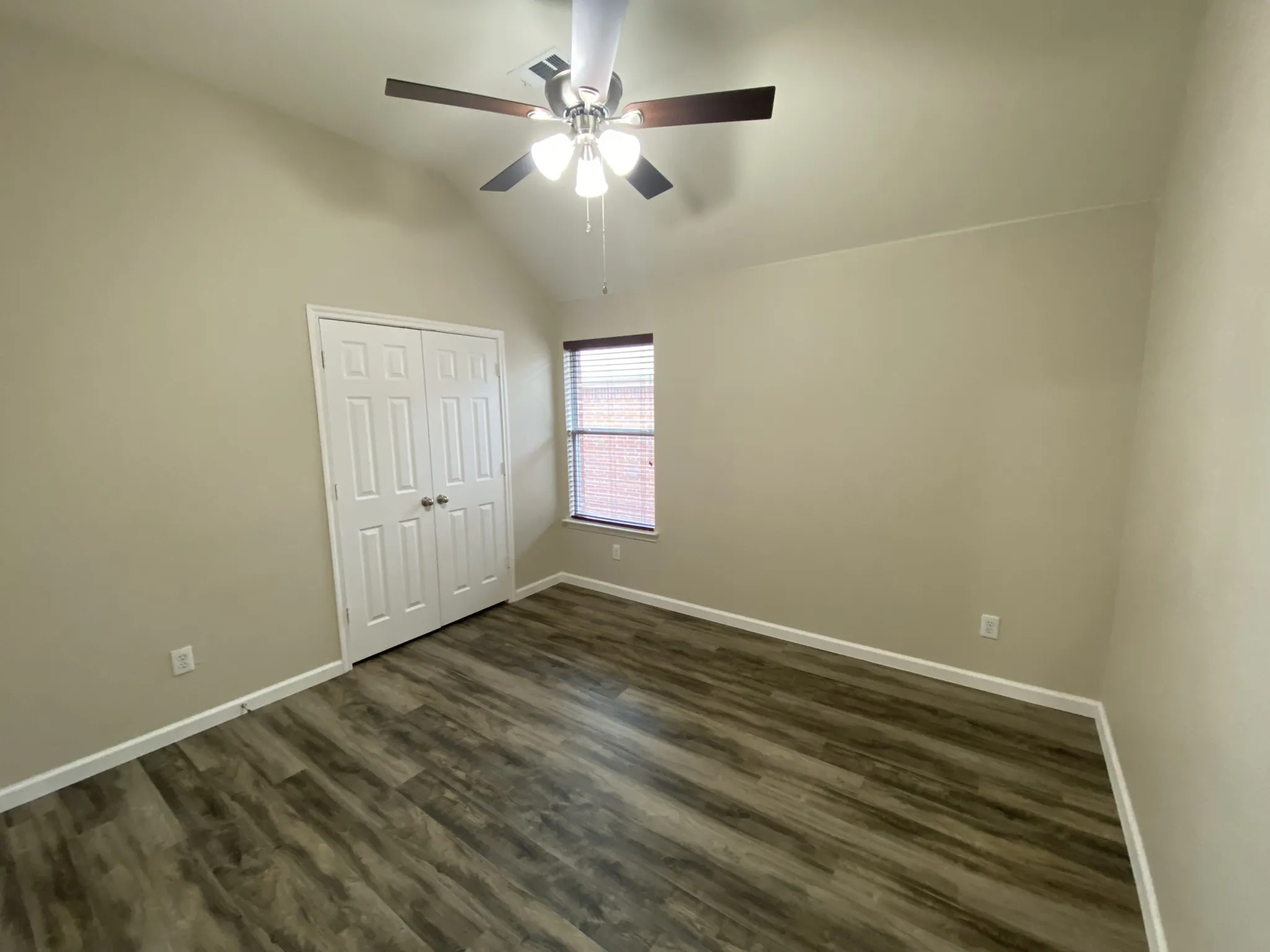 Single Family Residence For Rent in Collin County , 5668 Imperial Meadow Drive, Frisco, Texas 75035, 5 Bedroom, 3 Bathroom, 2 Garage spaces, 2,761 Sqft, built in 2005, mls#21319624, Real Estate Agent in Frisco, Homes For Rent in Collin county, Homes For Rent in Frisco, Realtor in Frisco Texas, Real Estate Brokerage Independent Realty Texas, Luminita Cordes Realtor